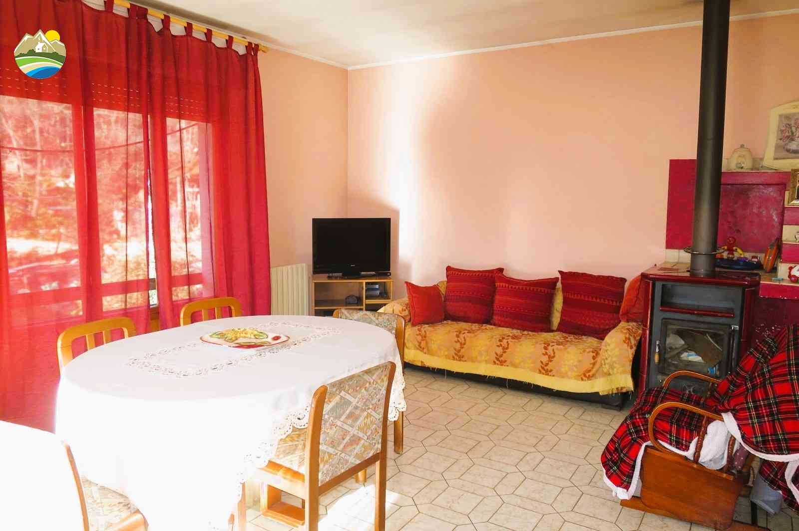 Country Houses Country Houses for sale Castiglione Messer Raimondo (TE), Casa Allamanda - Castiglione Messer Raimondo - EUR 125.614 700