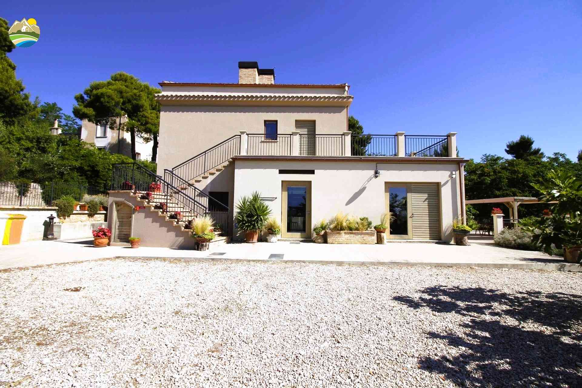 Country Houses Country Houses for sale Atri (TE), Tenuta dei Castelli - Atri - EUR 851.110 630
