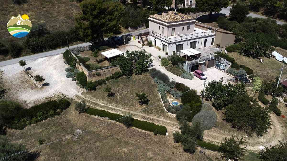 Country Houses Country Houses for sale Atri (TE), Tenuta dei Castelli - Atri - EUR 851.110 890