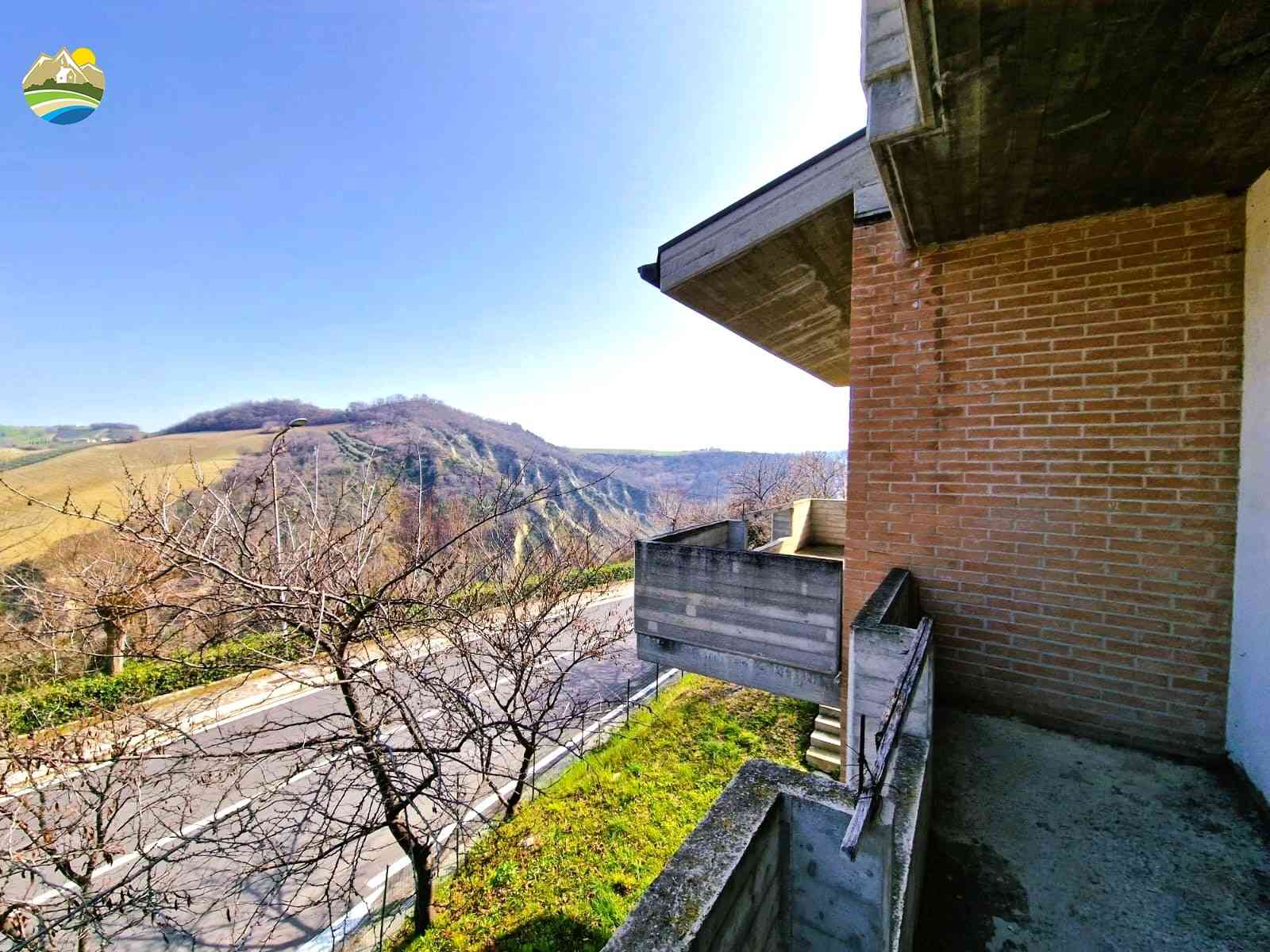 Villa Villa in vendita Castilenti (TE), Villa Mandorlo - Castilenti - EUR 131.076 610