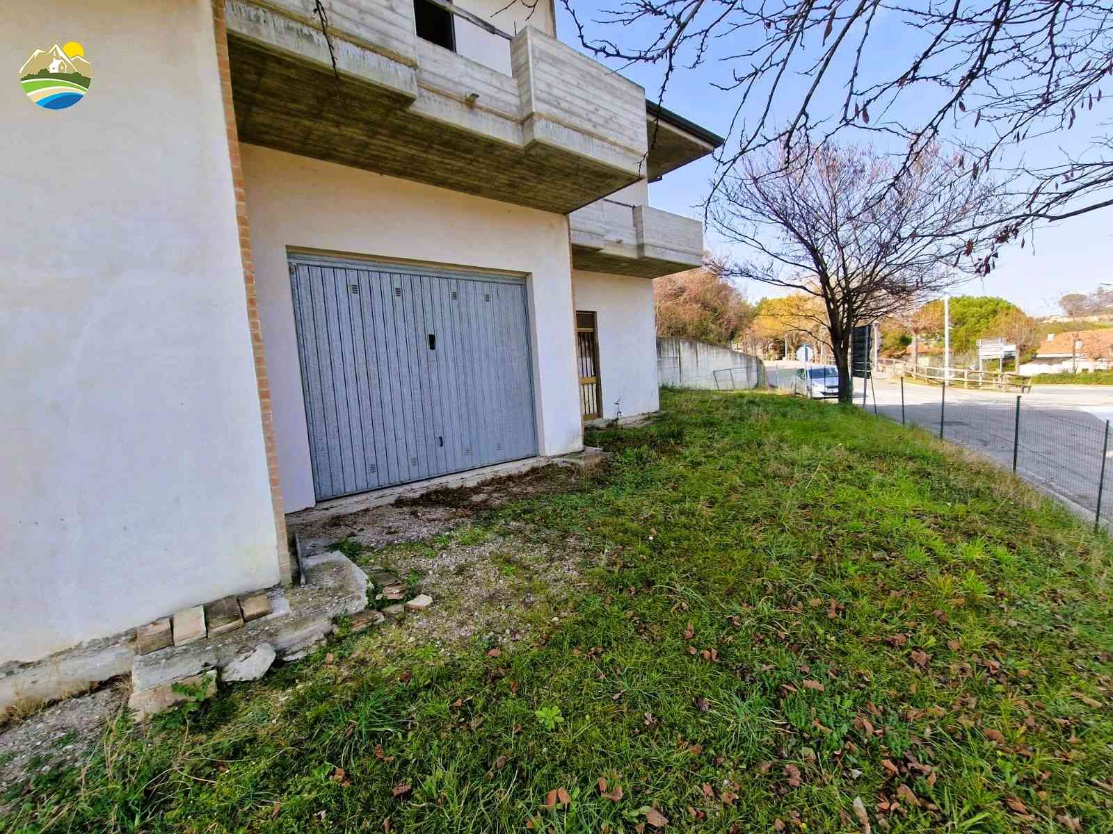 Villa Villa for sale Castilenti (TE), Villa Mandorlo - Castilenti - EUR 129.282 630