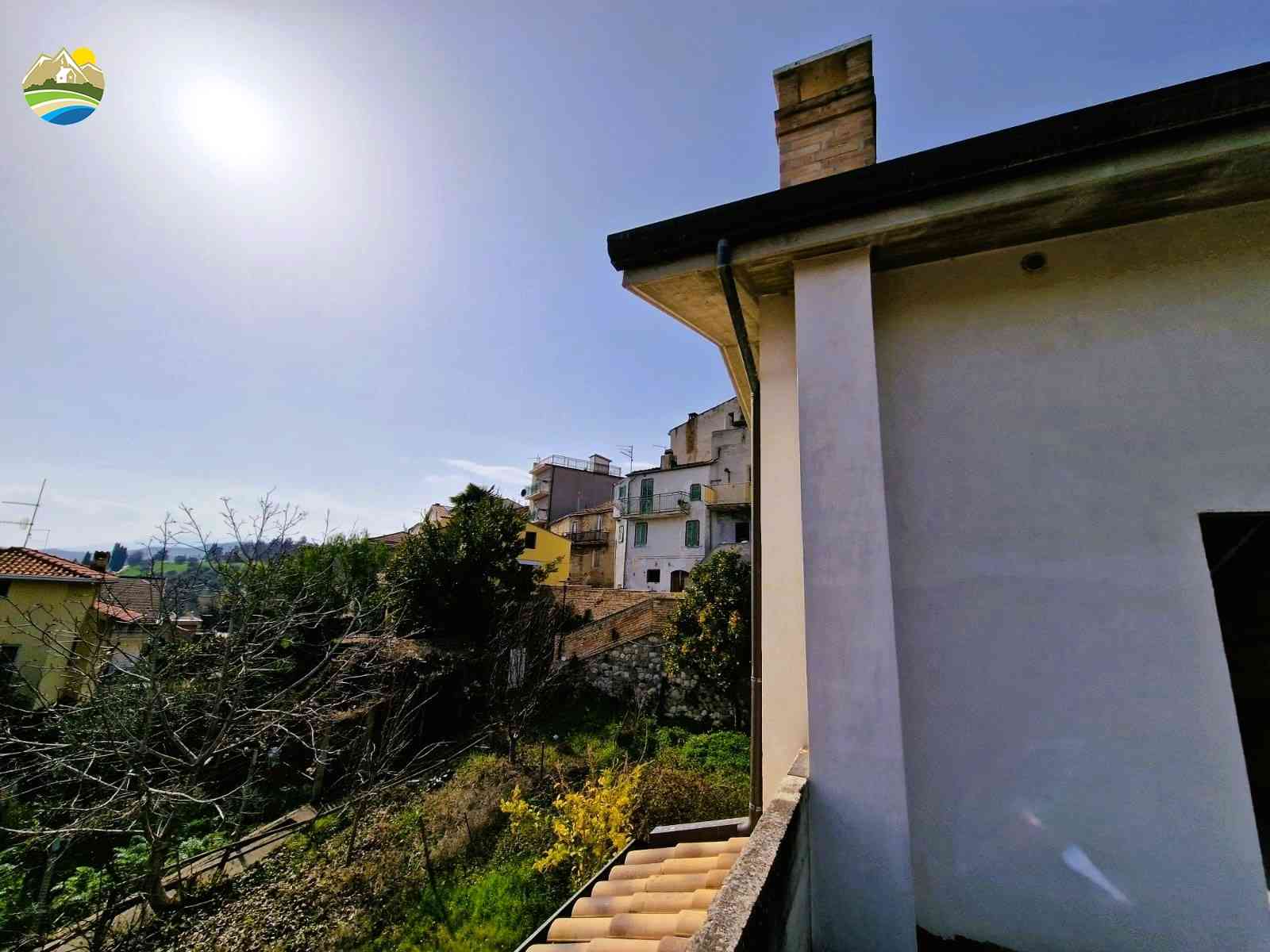 Villa Villa for sale Castilenti (TE), Villa Mandorlo - Castilenti - EUR 129.282 700