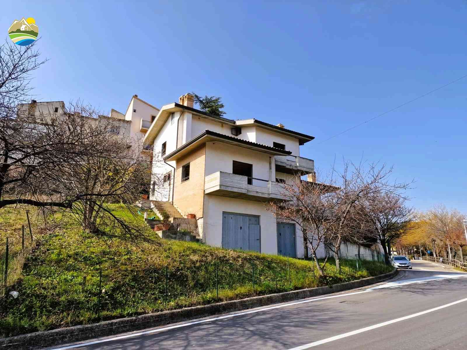 Villa Villa in vendita Castilenti (TE), Villa Mandorlo - Castilenti - EUR 129.969 730