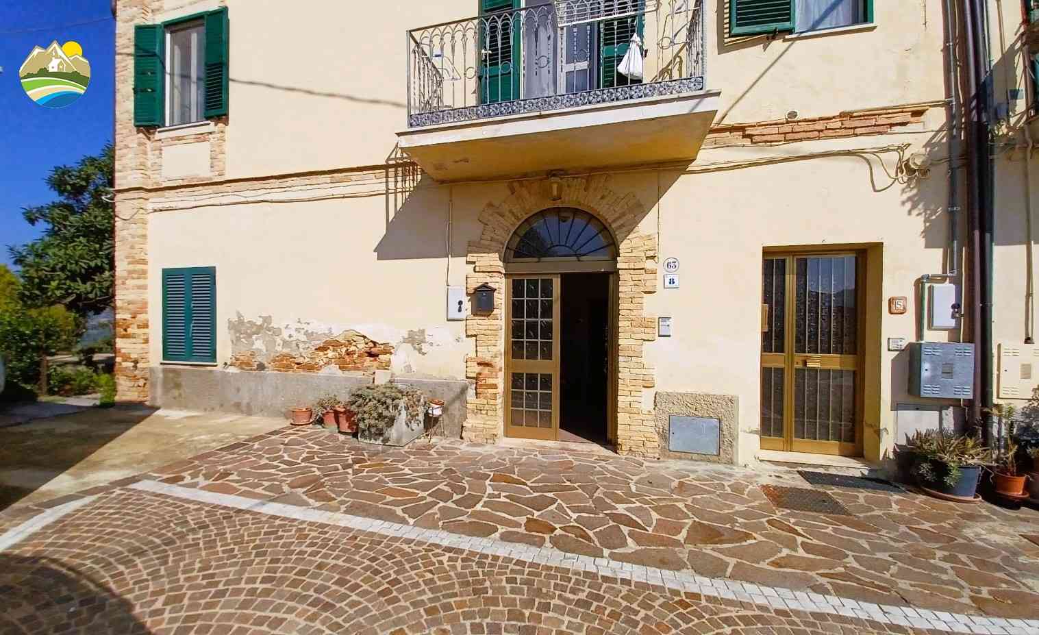 Townhouse Townhouse for sale Picciano (PE), Casa Rondine - Picciano - EUR 87.757 10