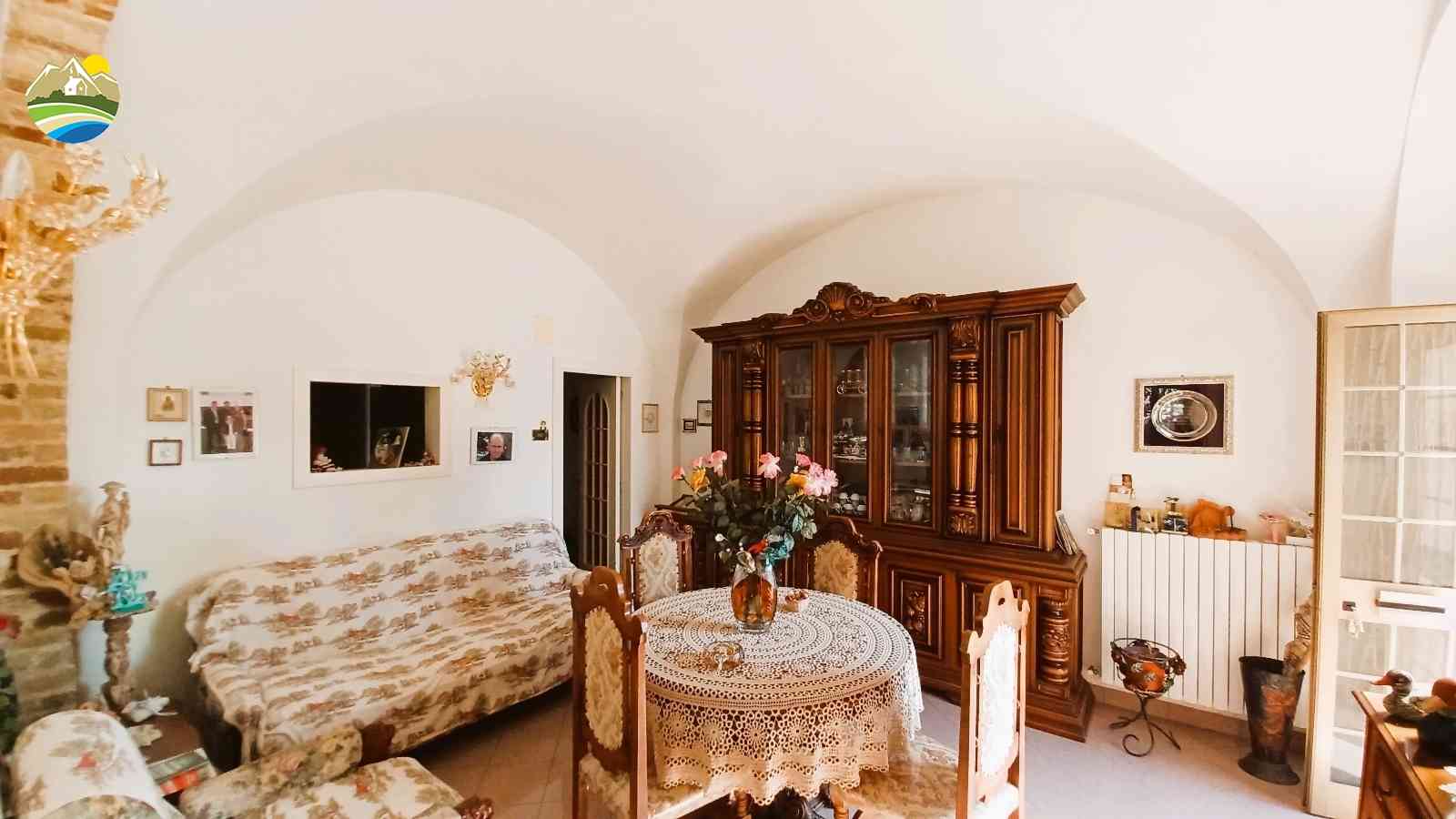 Casa in paese Casa in paese in vendita Picciano (PE), Casa Rondine - Picciano - EUR 88.812 680