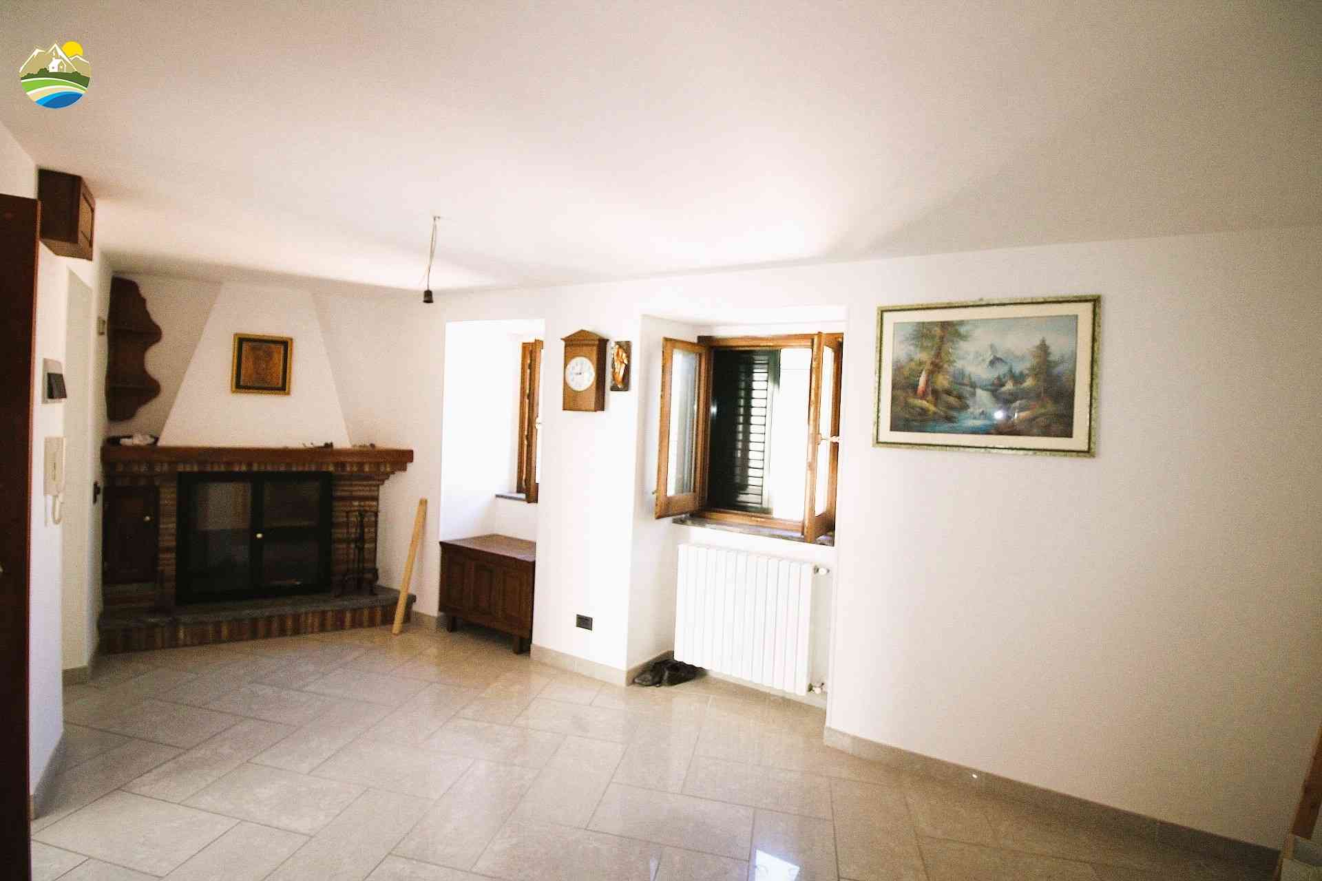 Country Houses Country Houses for sale Montebello di Bertona (PE), Casa delle Viste - Montebello di Bertona - EUR 85.199 670