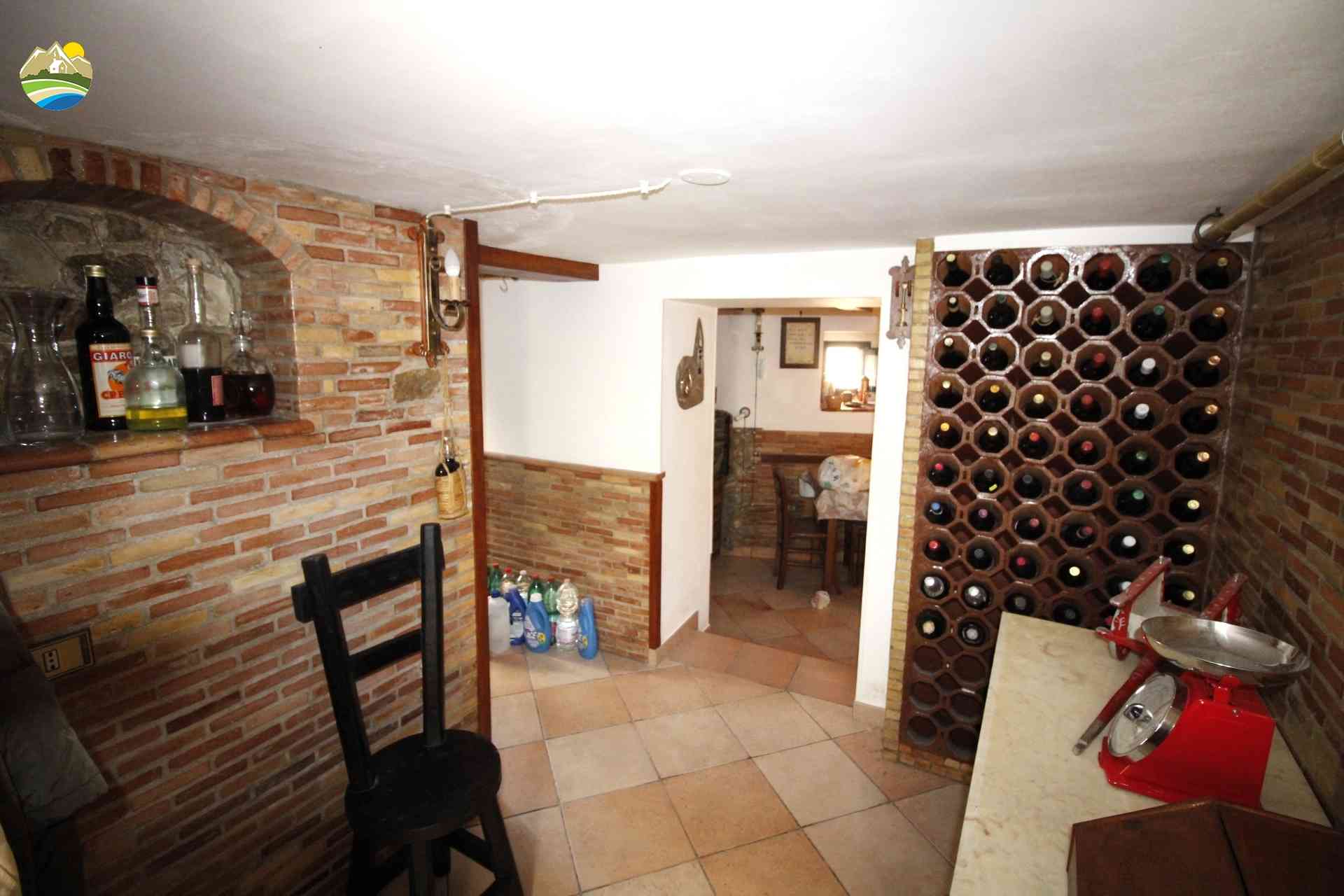 Country Houses Country Houses for sale Montebello di Bertona (PE), Casa delle Viste - Montebello di Bertona - EUR 85.199 870