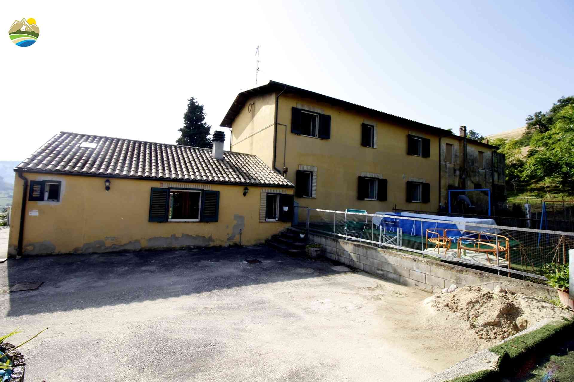 Country Houses Country Houses for sale Atri (TE), Casolare degli Asinelli - Atri - EUR 349.536 670