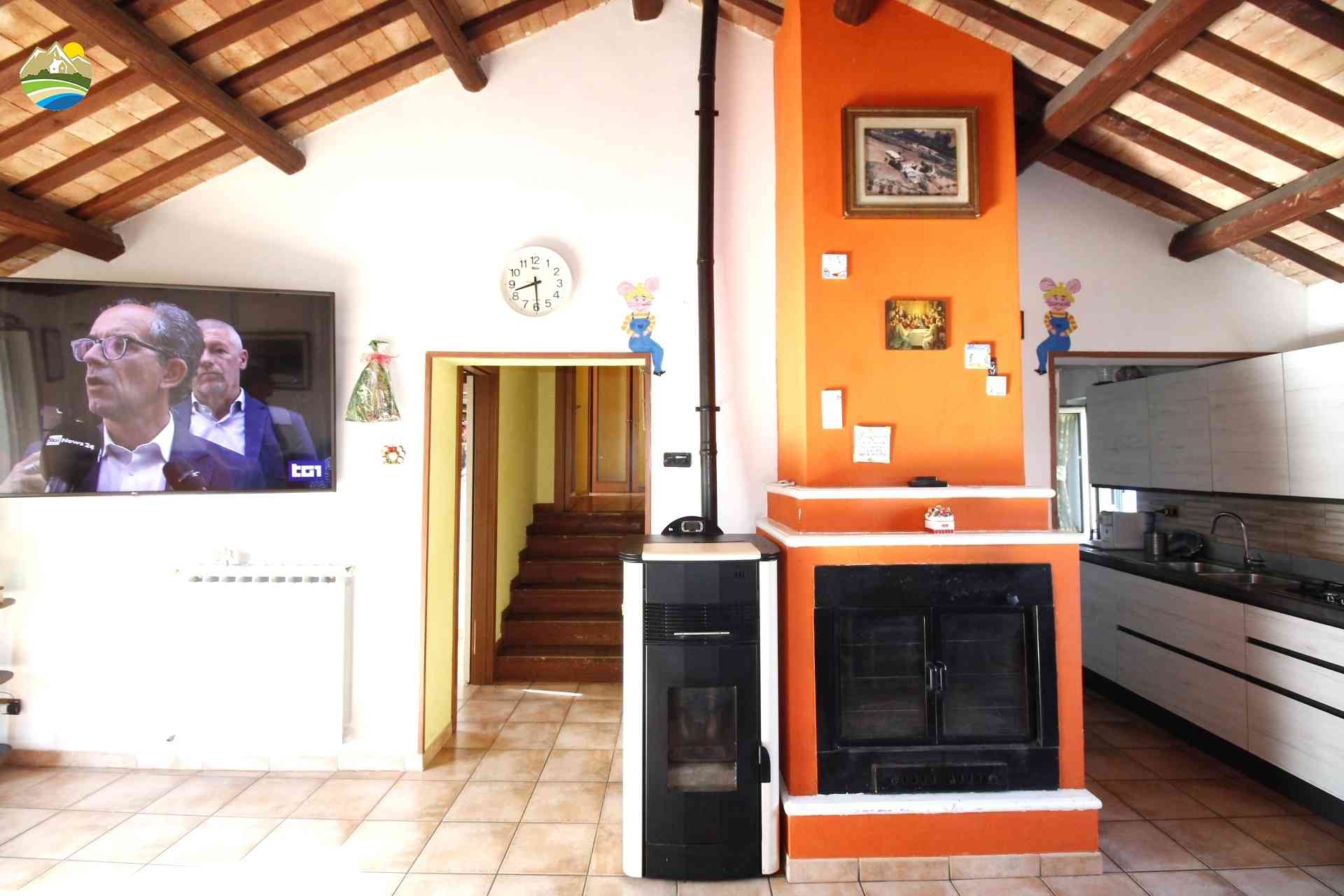 Casa di campagna Casa di campagna in vendita Atri (TE), Casolare degli Asinelli - Atri - EUR 349.536 710