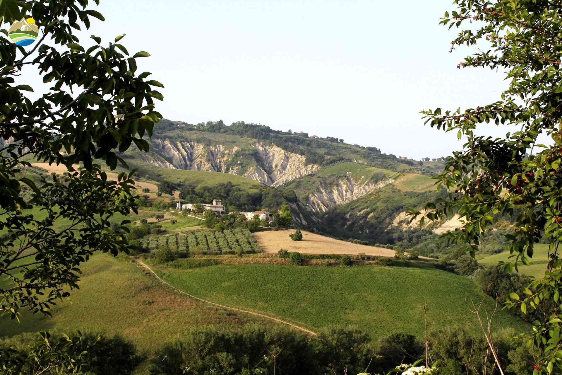 Country Houses Country Houses for sale Atri (TE), Casolare degli Asinelli - Atri - EUR 349.536 920