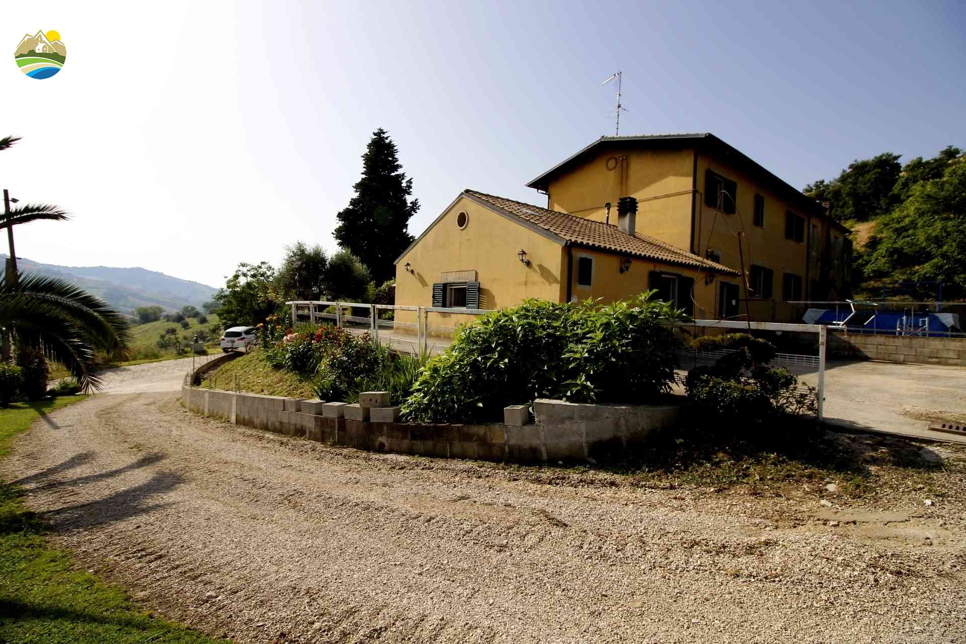 Casa di campagna Casa di campagna in vendita Atri (TE), Casolare degli Asinelli - Atri - EUR 349.536 970