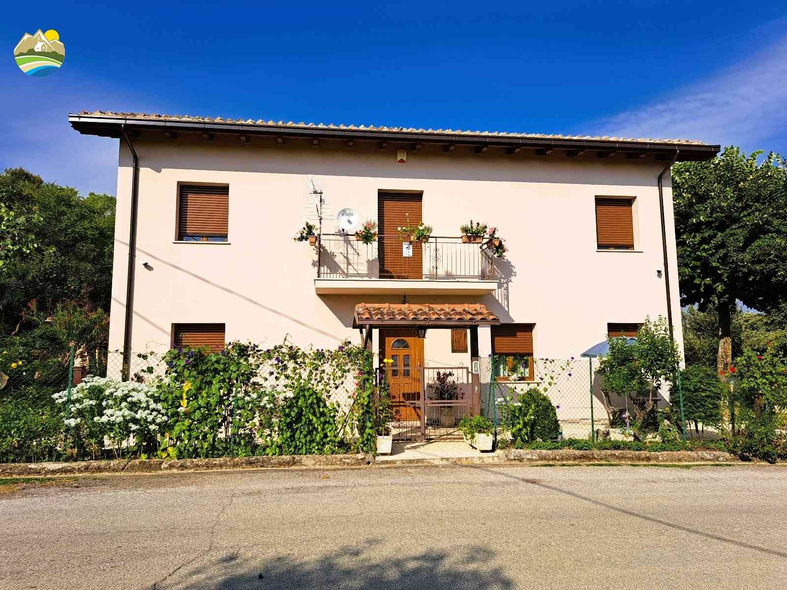 Country Houses Country Houses for sale Arsita (TE), Casa Orchidea - Arsita - EUR 207.537 700