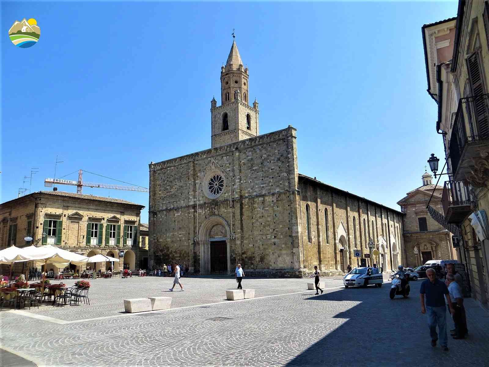 Casa in paese Casa in paese in vendita Atri (TE), Casa del Vico - Atri - EUR 183.506 980
