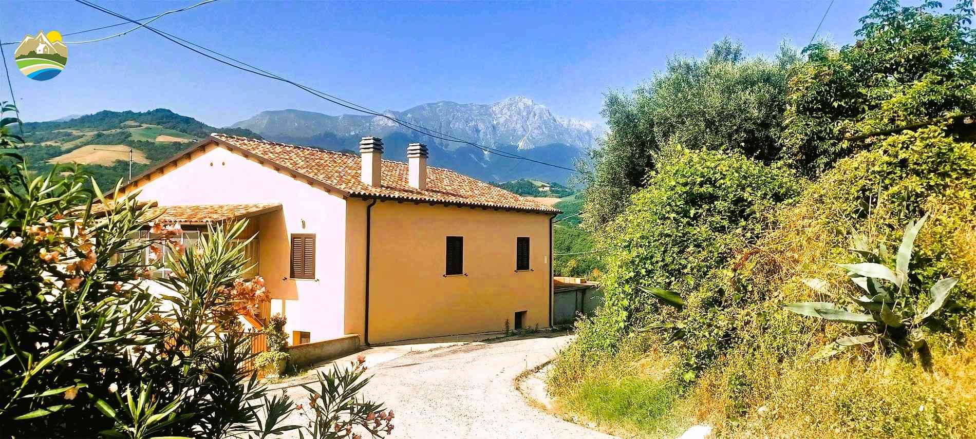 Country Houses Casale Casciarelli - Bisenti - EUR 211.016