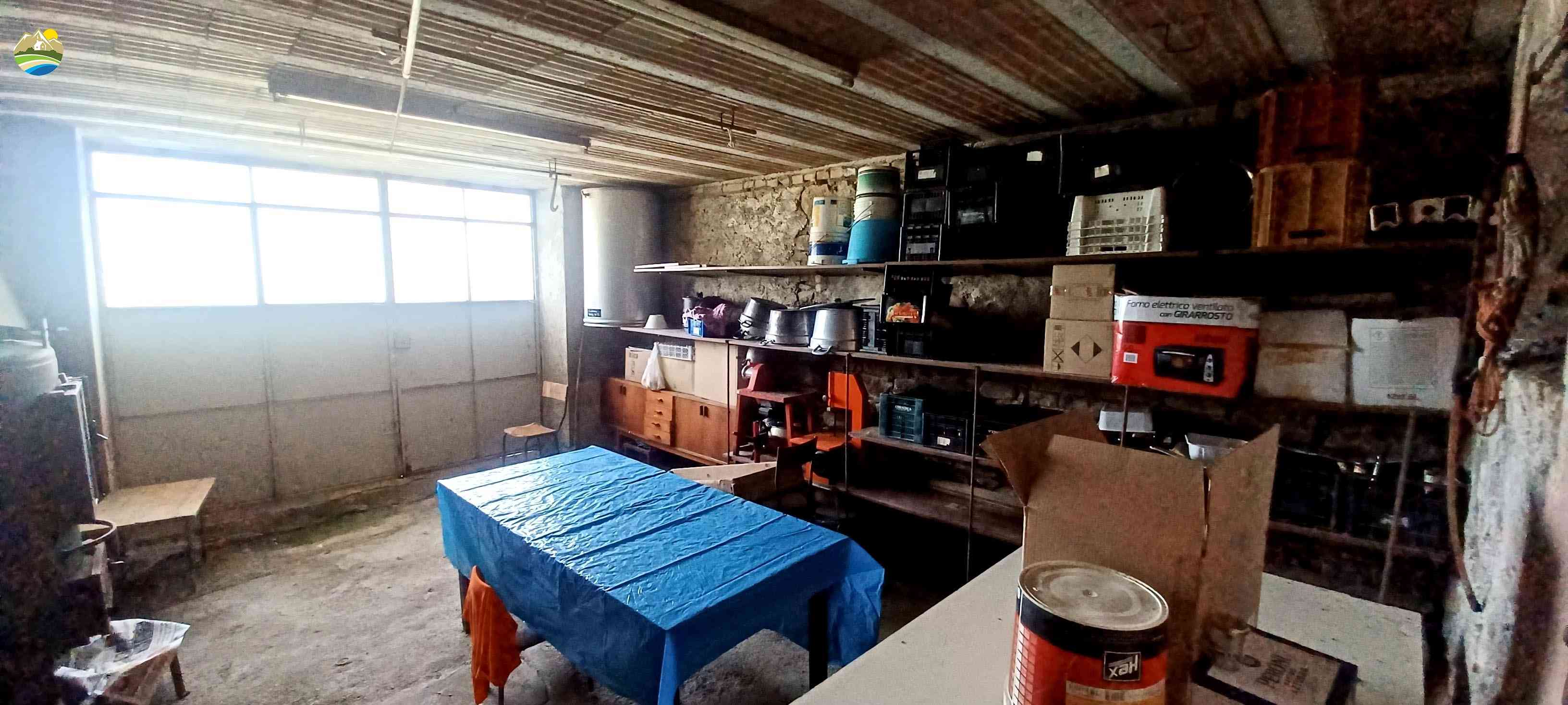 Country Houses Country Houses for sale Bisenti (TE), Casale Casciarelli - Bisenti - EUR 174.768 860