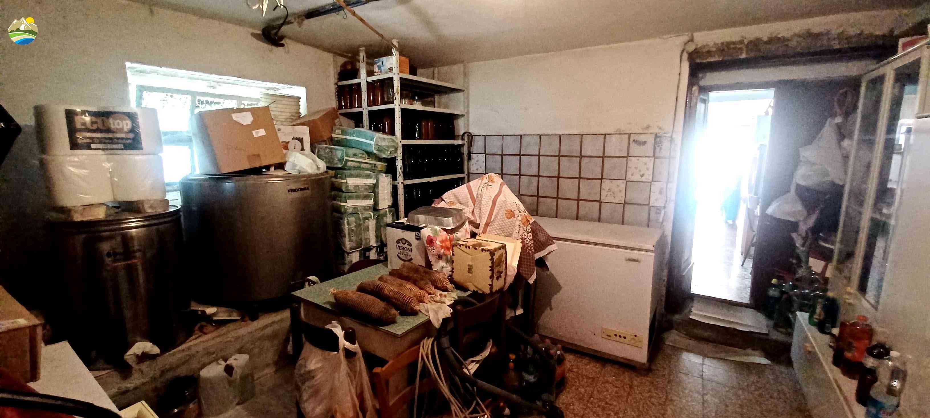 Country Houses Country Houses for sale Bisenti (TE), Casale Casciarelli - Bisenti - EUR 174.768 870