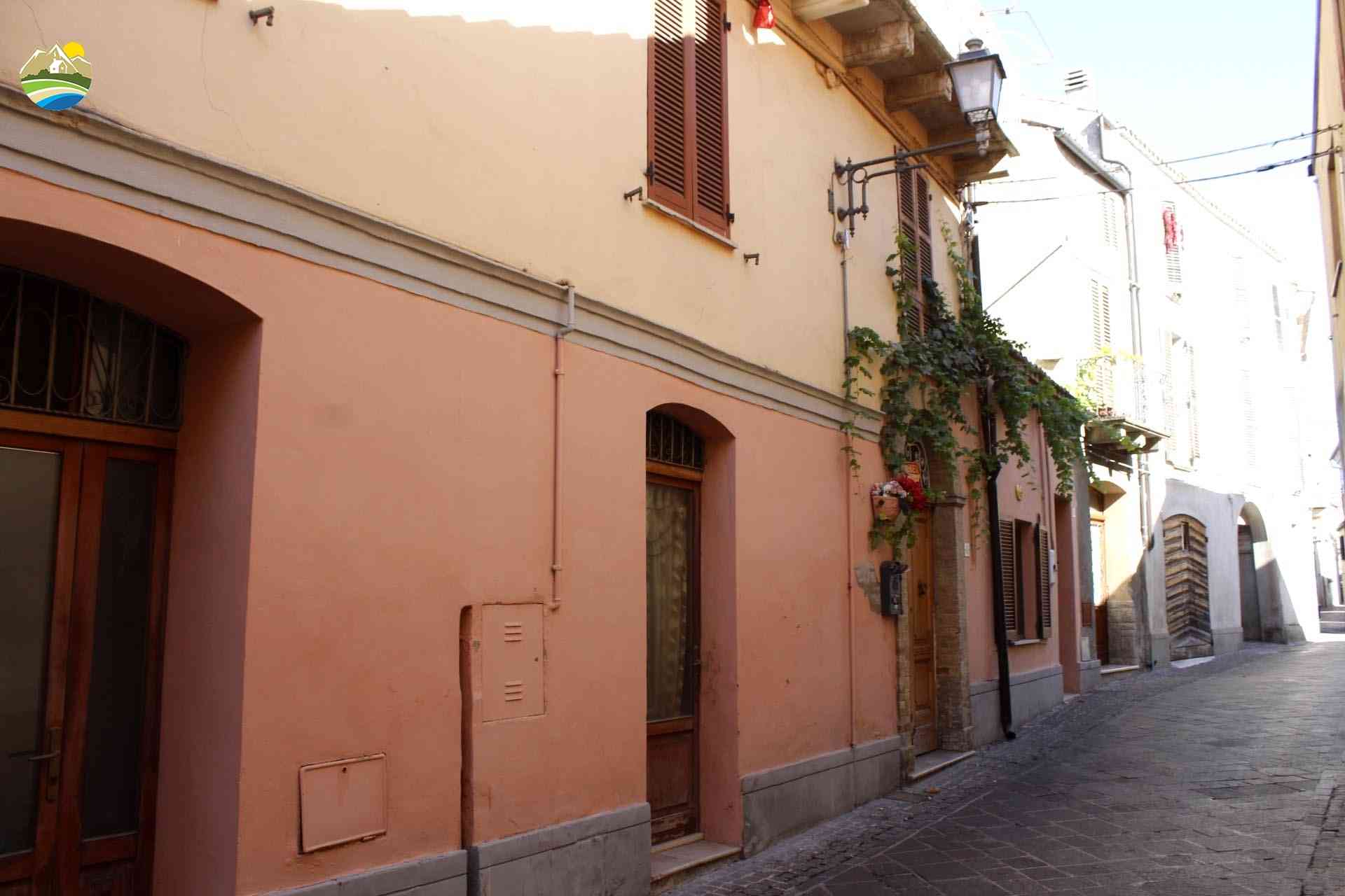 Townhouse Townhouse for sale Atri (TE), Casa Santa Rita - Atri - EUR 163.845 690