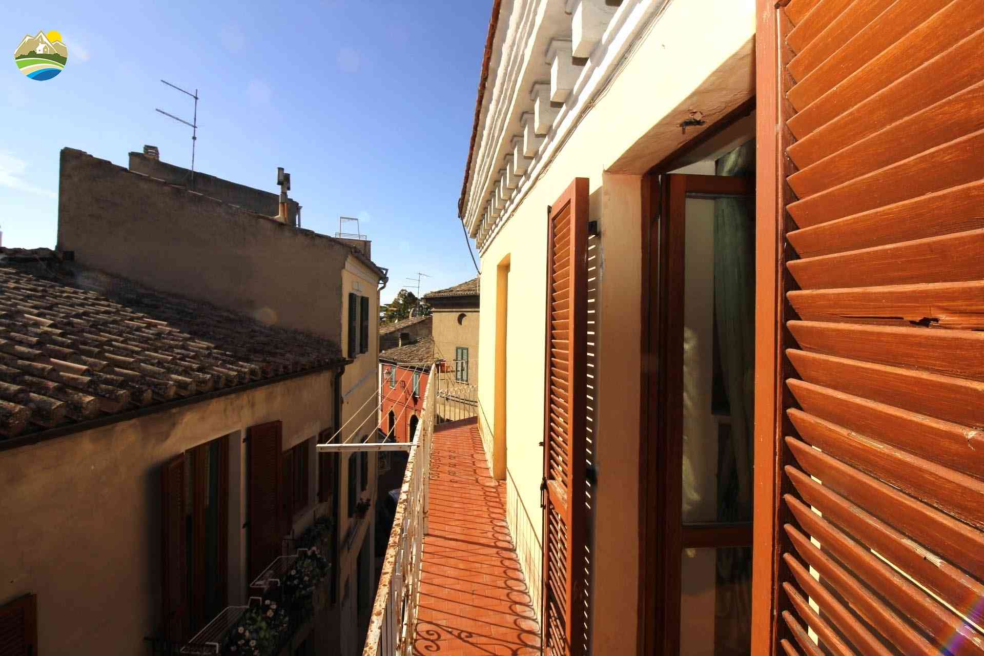 Townhouse Townhouse for sale Atri (TE), Casa Santa Rita - Atri - EUR 163.845 830