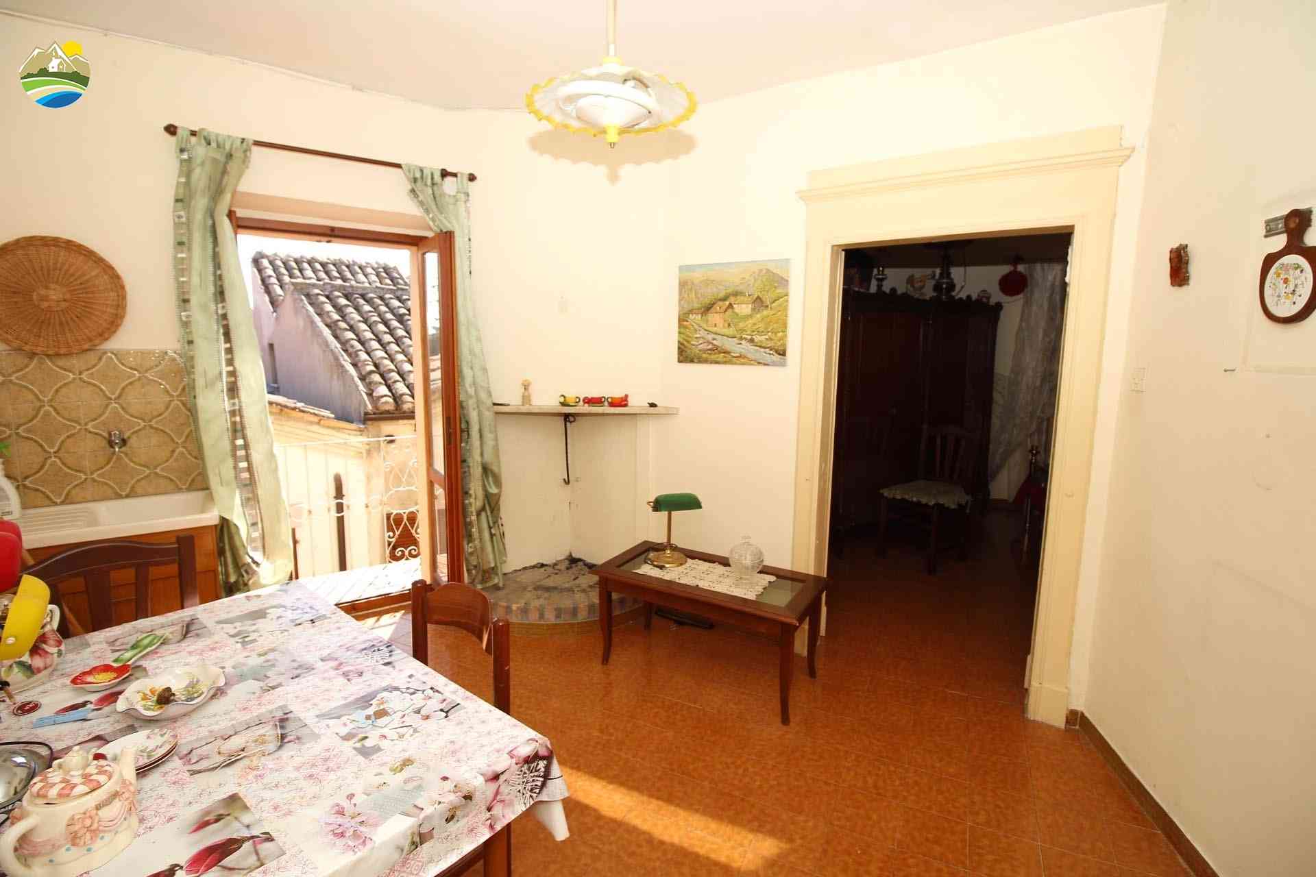 Townhouse Townhouse for sale Atri (TE), Casa Santa Rita - Atri - EUR 163.845 850