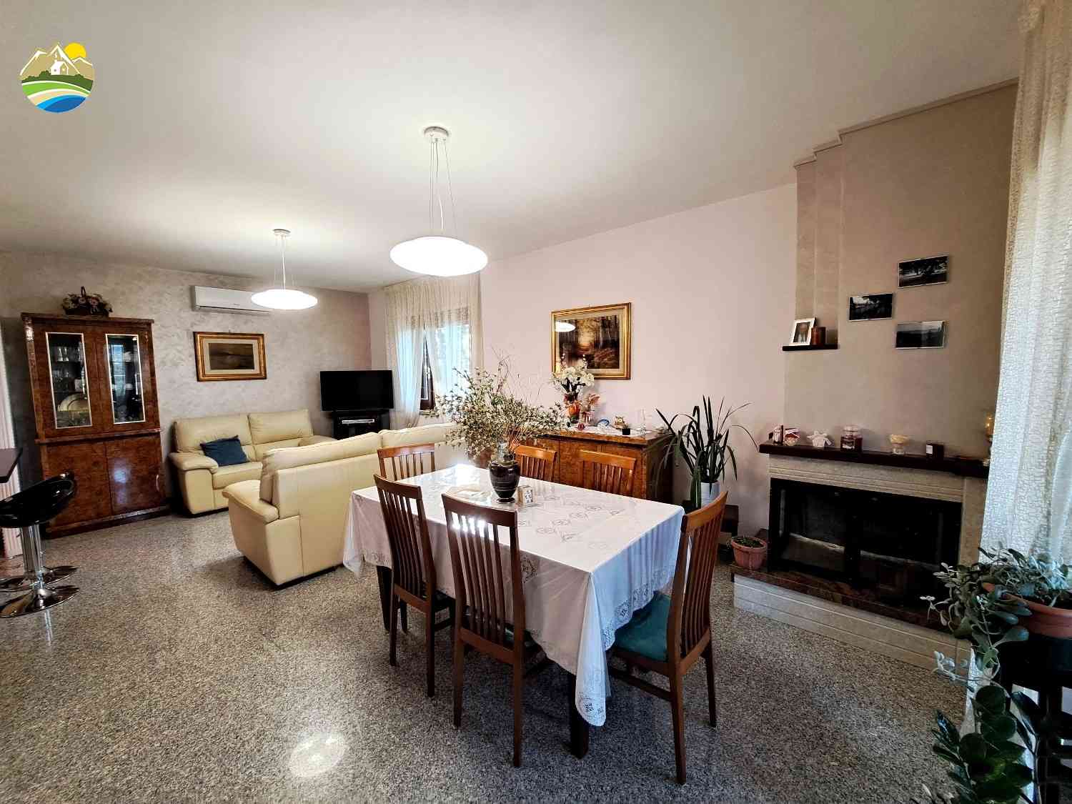 Country Houses Country Houses for sale Castilenti (TE), Casa del Faro - Castilenti - EUR 202.075 750
