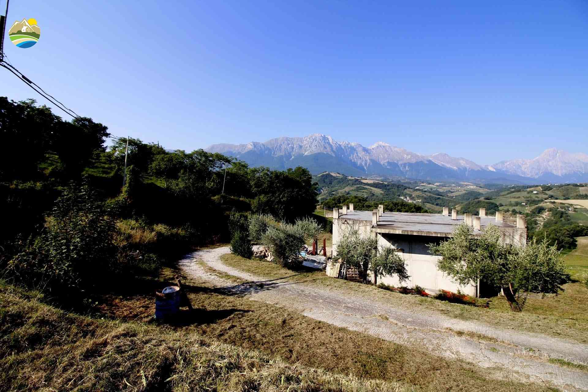 Country Houses Country Houses for sale Arsita (TE), Casa Gran Sasso - Arsita - EUR 70.999 830