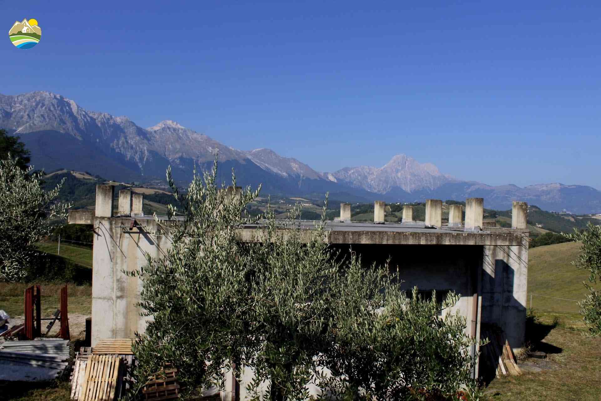 Country Houses Country Houses for sale Arsita (TE), Casa Gran Sasso - Arsita - EUR 70.999 840