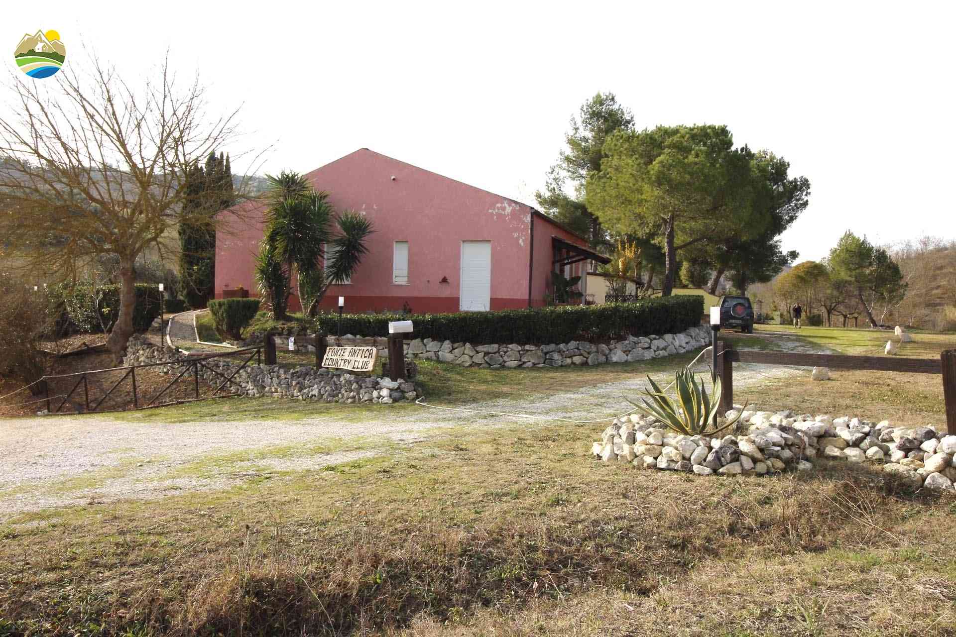 Country Houses Country Houses for sale Pineto (TE), Tenuta Cavallucci - Pineto - EUR 524.304 1110