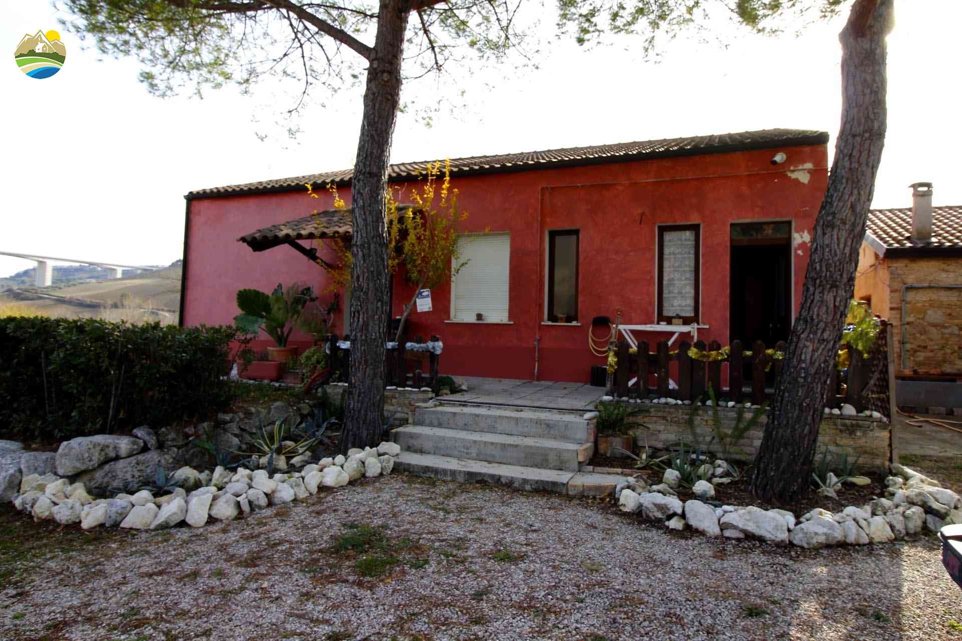 Country Houses Country Houses for sale Pineto (TE), Tenuta Cavallucci - Pineto - EUR 524.304 750