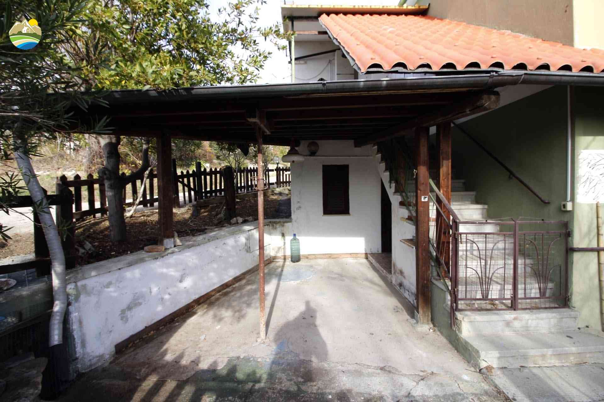 Country Houses Country Houses for sale Bisenti (TE), Casa del Gatto - Bisenti - EUR 38.230 700