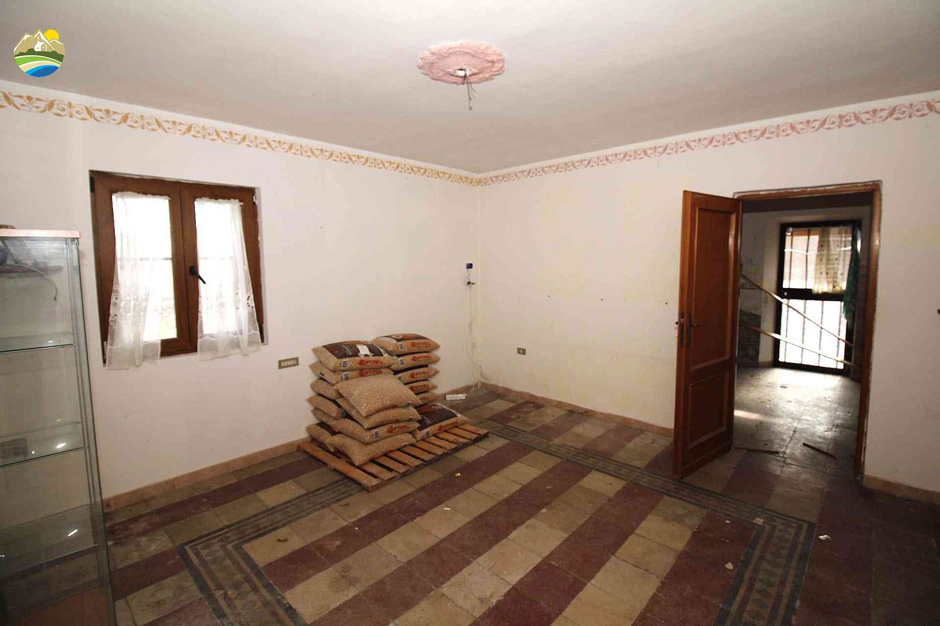 Country Houses Country Houses for sale Bisenti (TE), Casa del Gatto - Bisenti - EUR 38.230 720