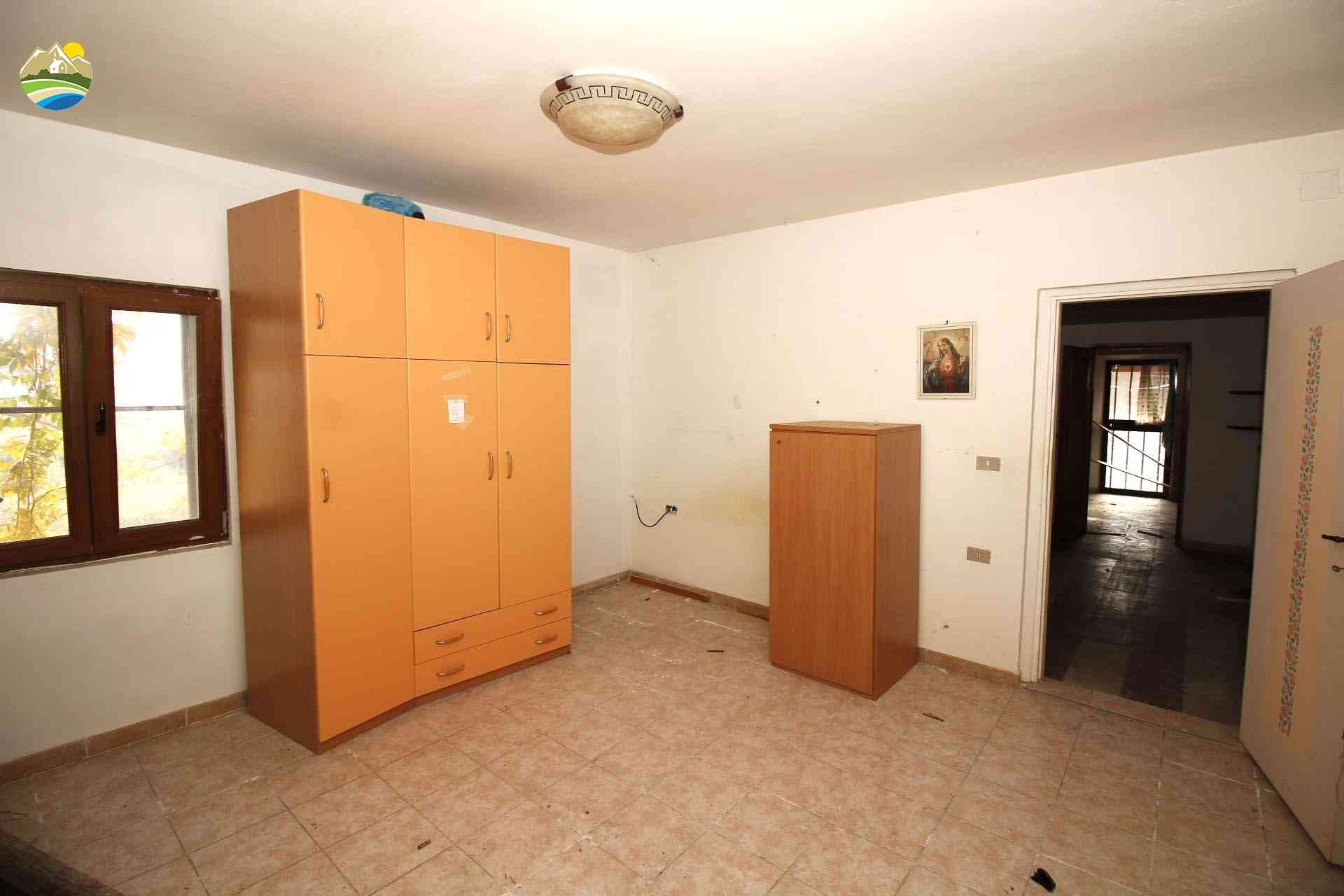 Country Houses Country Houses for sale Bisenti (TE), Casa del Gatto - Bisenti - EUR 38.230 730