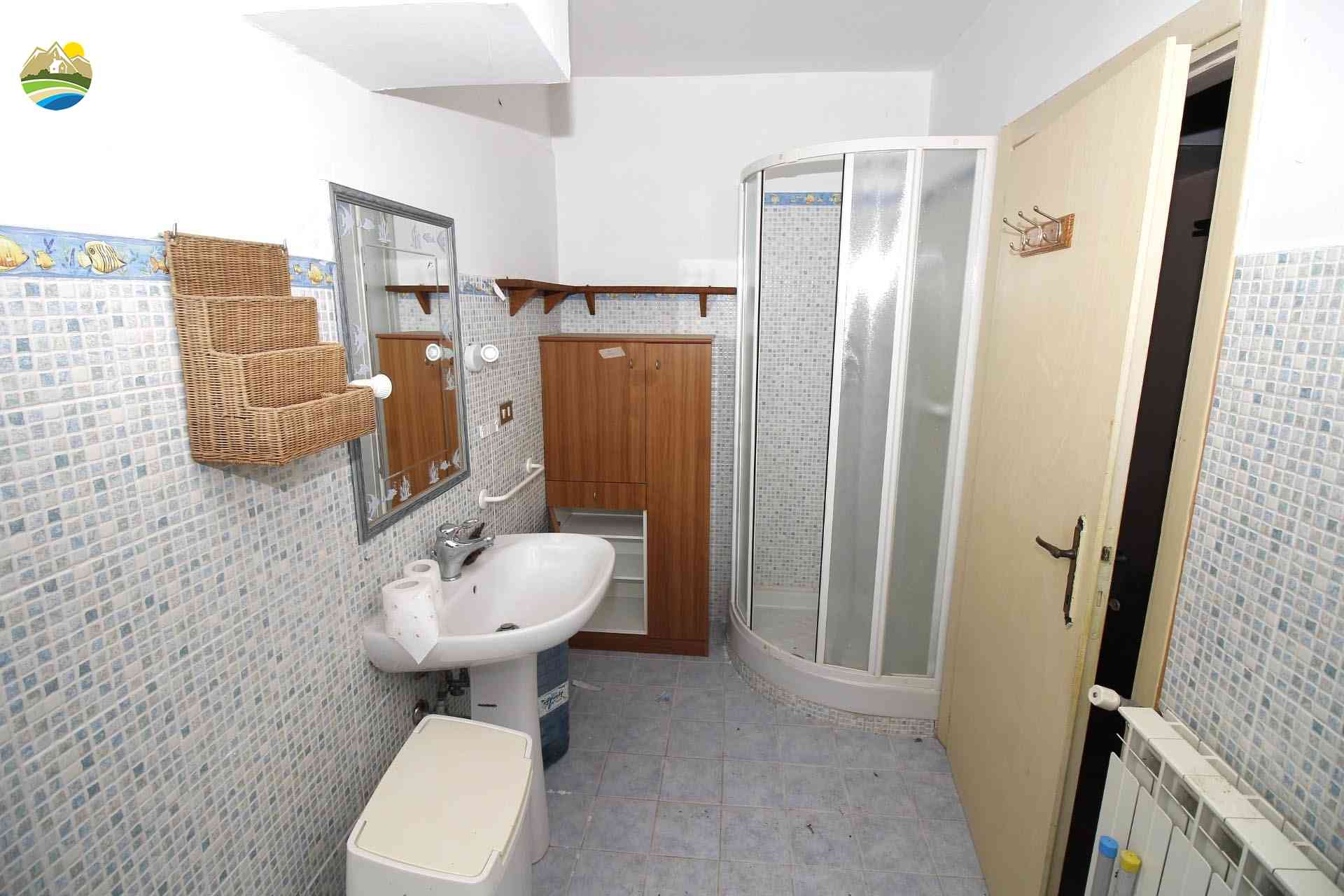 Country Houses Country Houses for sale Bisenti (TE), Casa del Gatto - Bisenti - EUR 38.230 750