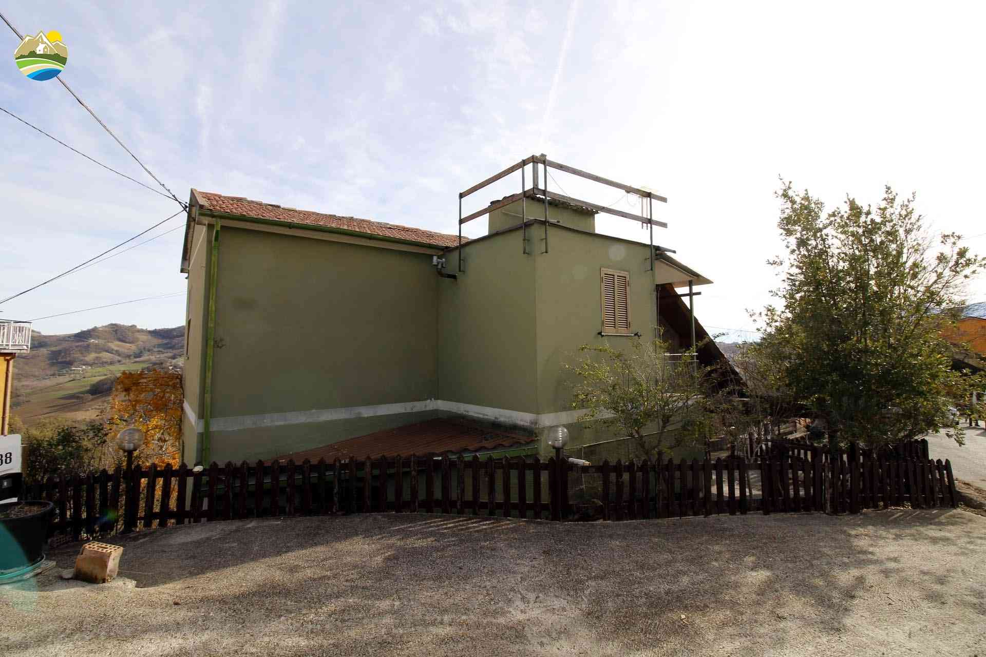 Country Houses Country Houses for sale Bisenti (TE), Casa del Gatto - Bisenti - EUR 38.230 920