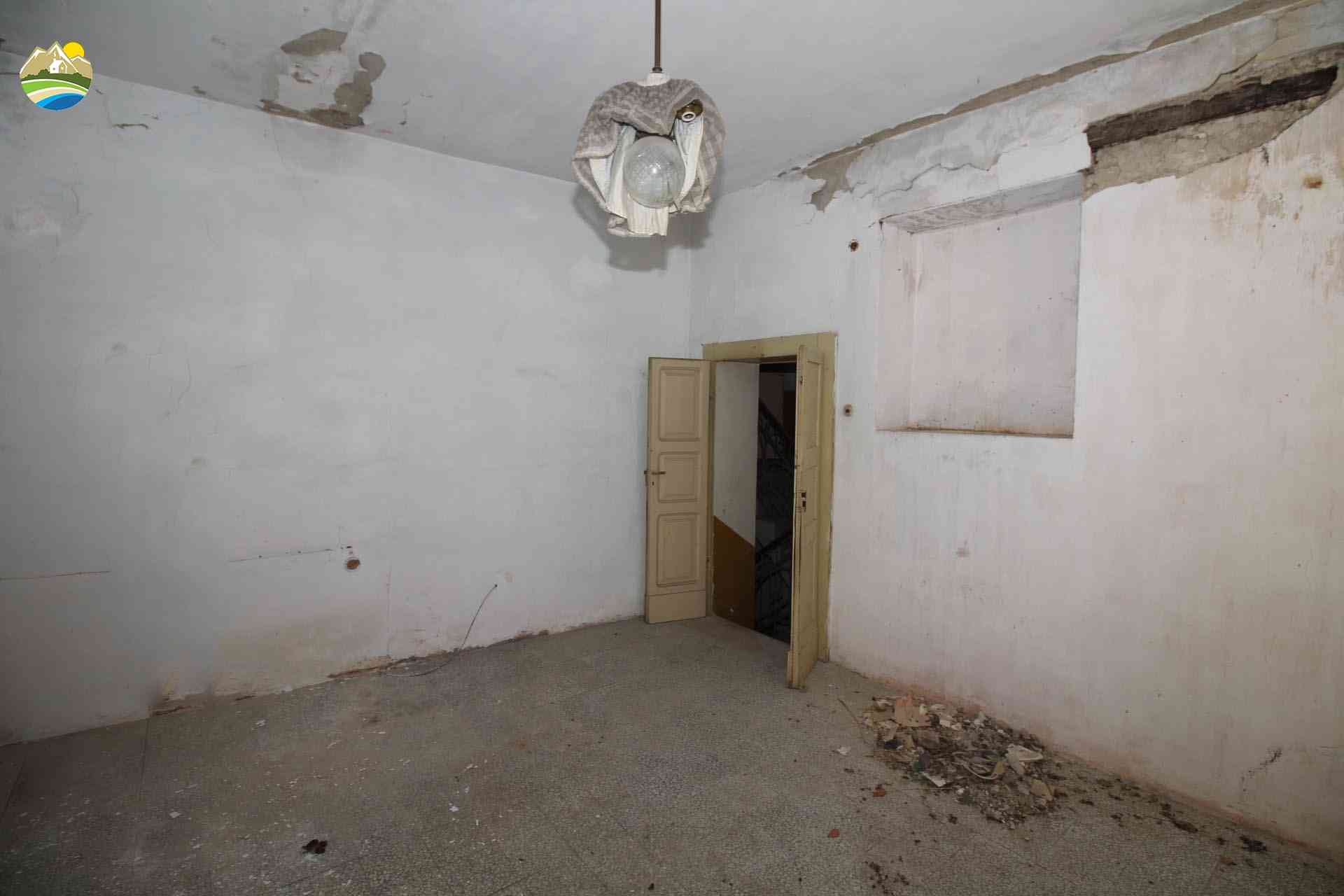 Country Houses Country Houses for sale Castilenti (TE), Casa del Campanile - Castilenti - EUR 31.677 820