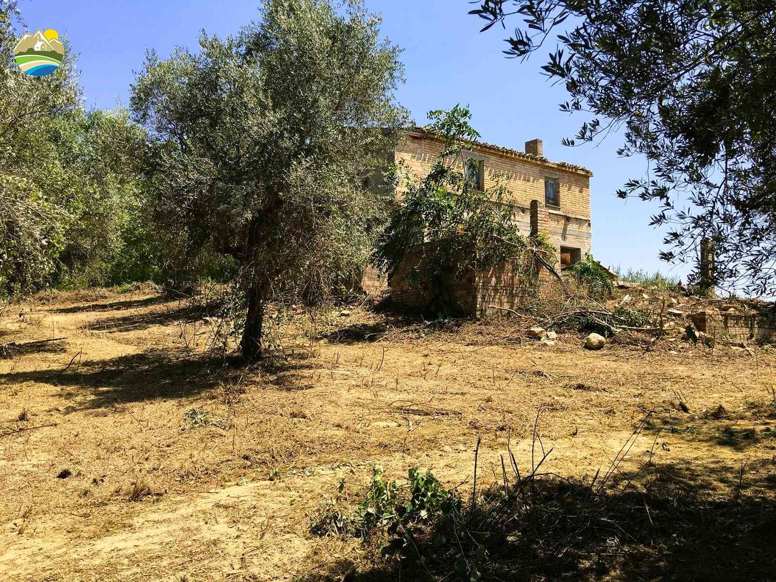 Country Houses Country Houses for sale Castilenti (TE), Cascina degli Ulivi - Castilenti - EUR 119.061 780