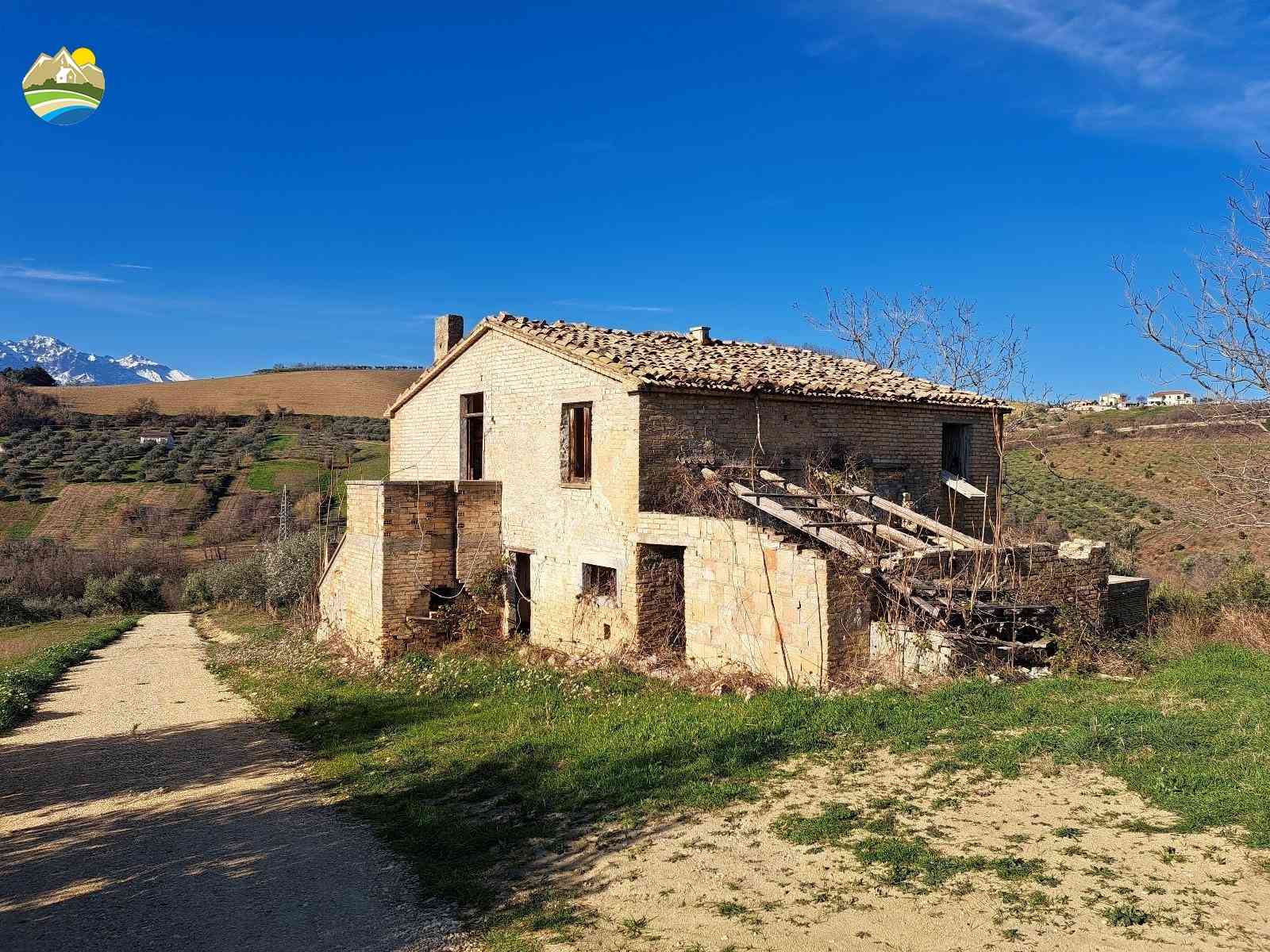 Country Houses Country Houses for sale Castilenti (TE), Cascina degli Ulivi - Castilenti - EUR 119.061 810