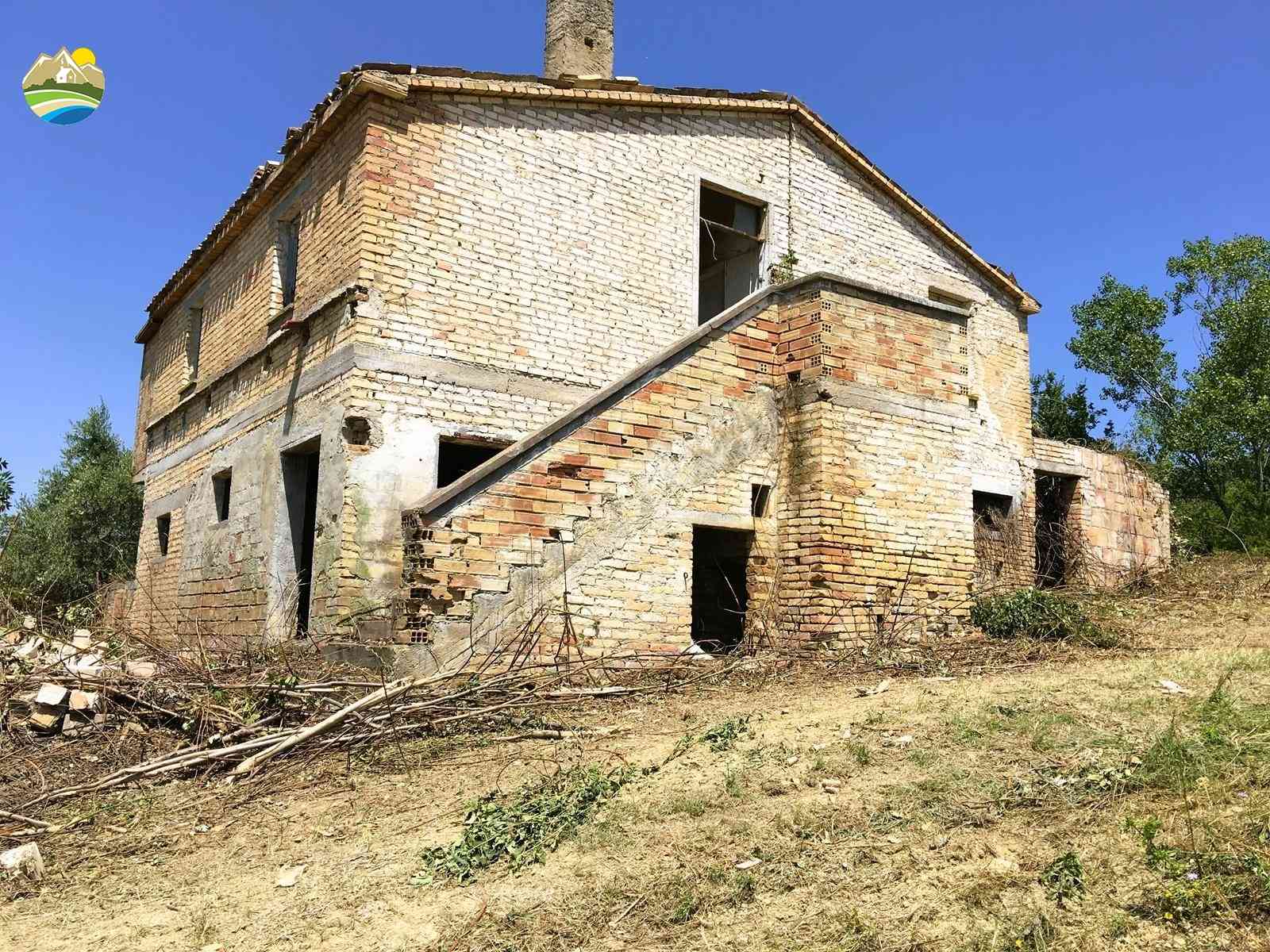 Country Houses Country Houses for sale Castilenti (TE), Cascina degli Ulivi - Castilenti - EUR 119.061 840