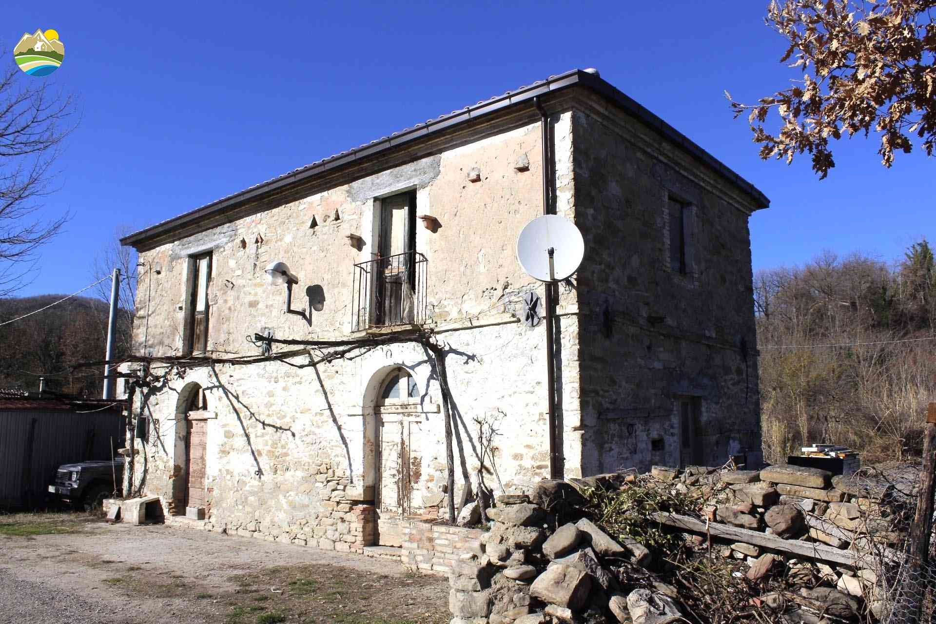 Country Houses Casa del Pettirosso - Bisenti - EUR 103.768