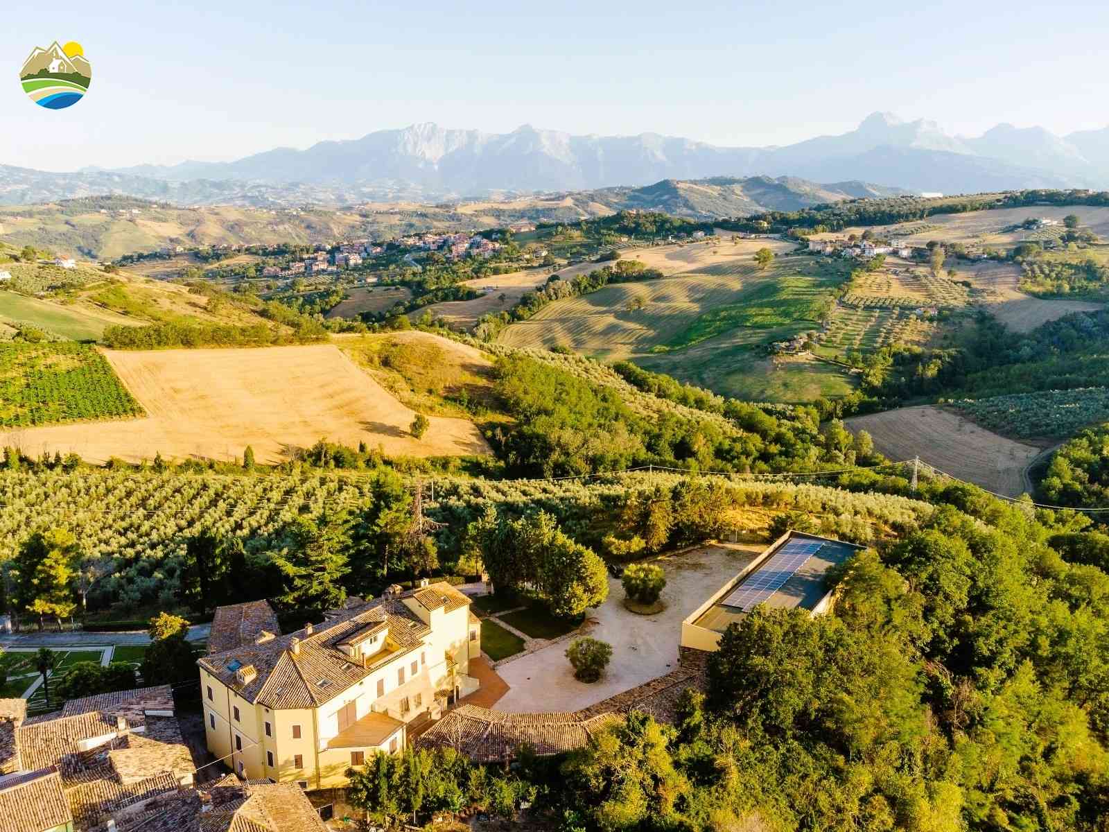 Villa Villa for sale Teramo (TE), Villa del Colle - Teramo - EUR 1.419.989 750