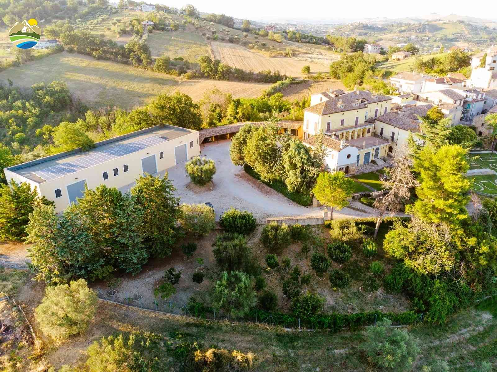 Villa Villa for sale Teramo (TE), Villa del Colle - Teramo - EUR 1.419.989 790