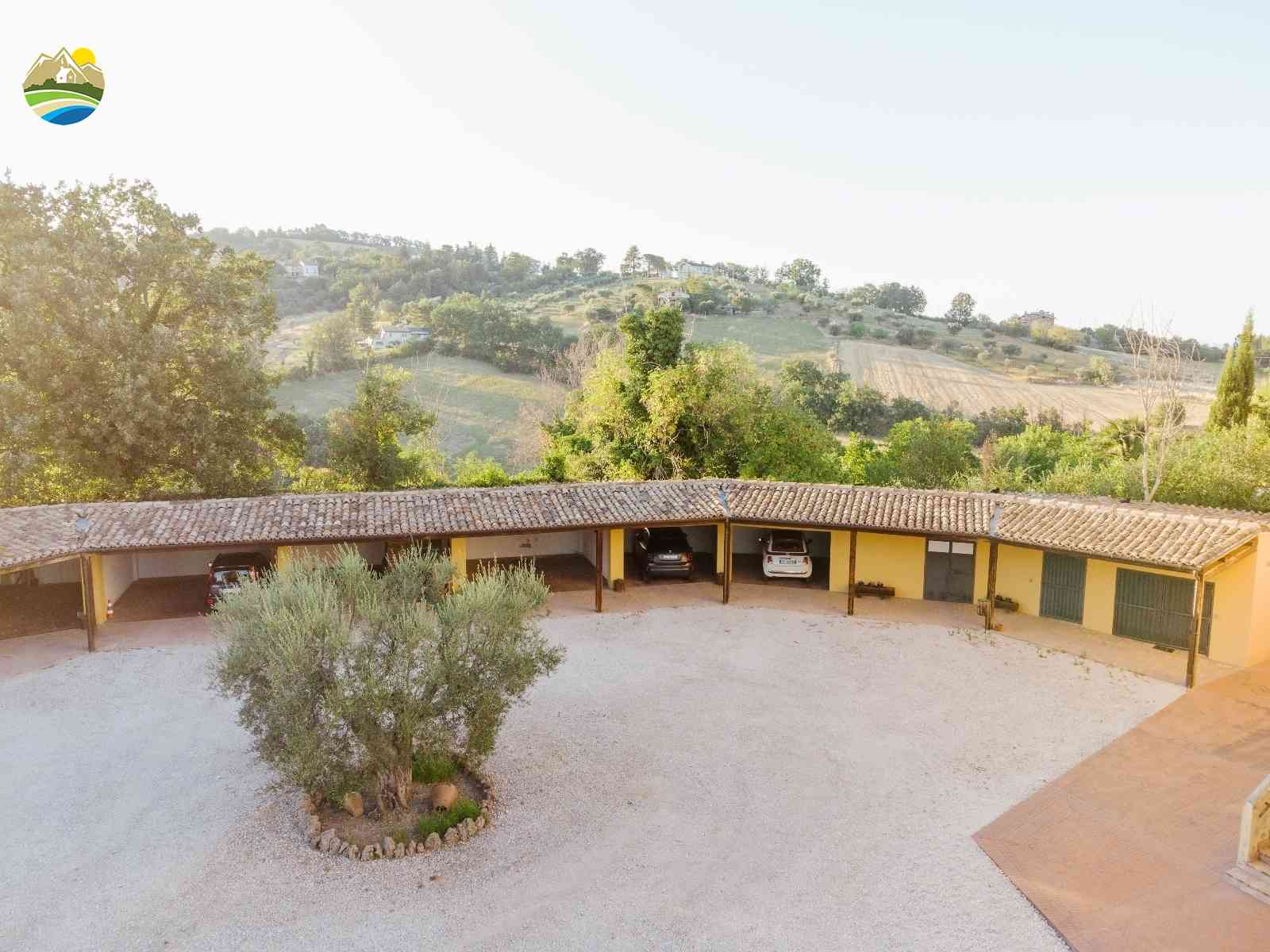 Villa Villa for sale Teramo (TE), Villa del Colle - Teramo - EUR 1.419.989 810