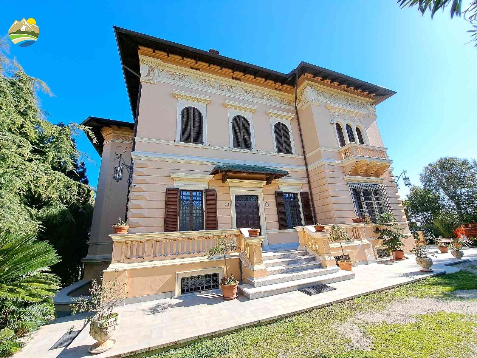 Villa Villa Perla - Giulianova - EUR 2.675.514