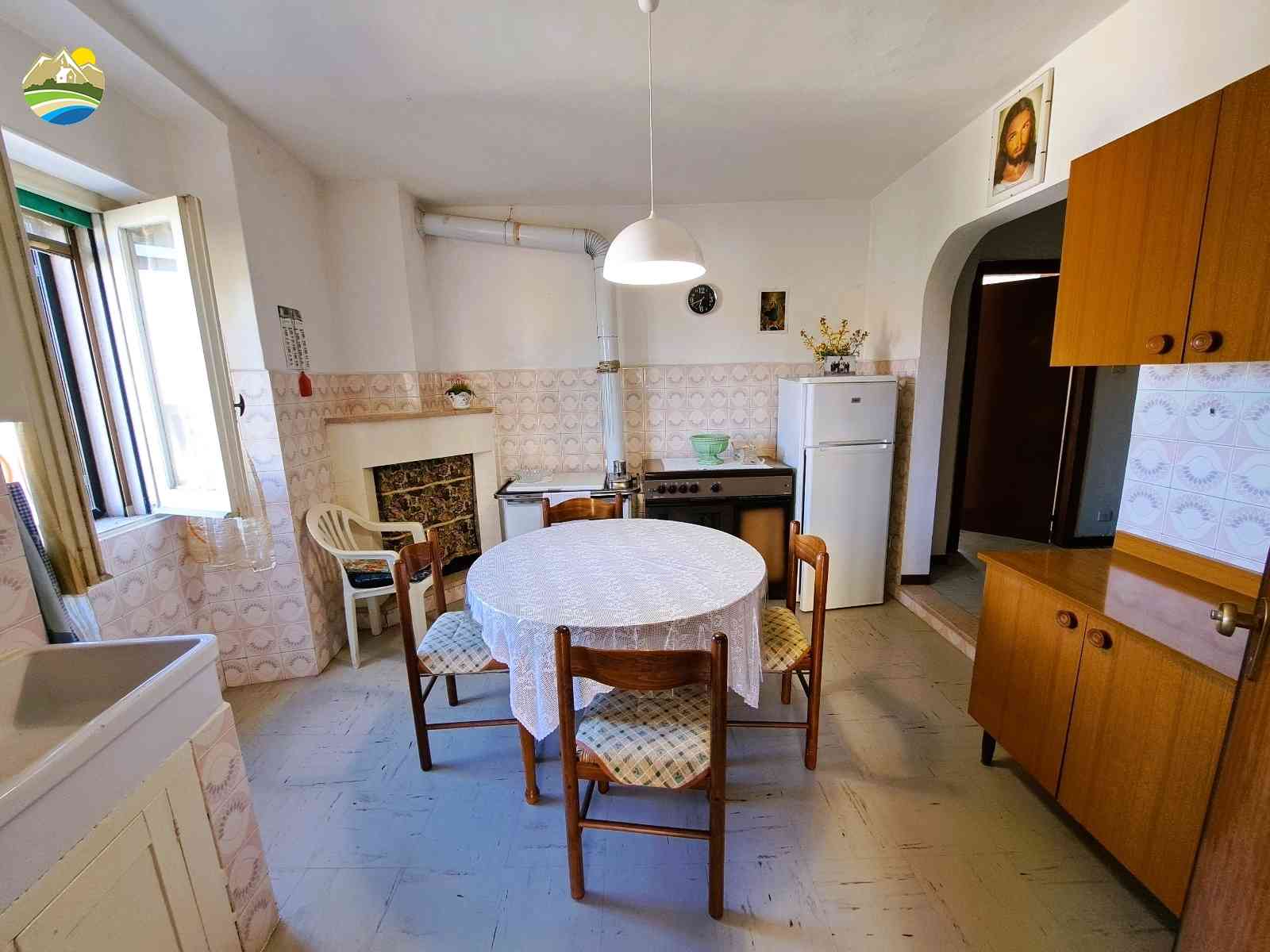 Casa in paese Casa in paese in vendita Montefino (TE), Casa dei Limoni - Montefino - EUR 38.230 700