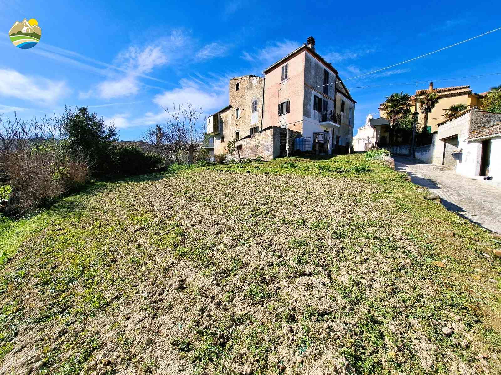 Casa in paese Casa in paese in vendita Montefino (TE), Casa dei Limoni - Montefino - EUR 38.230 780