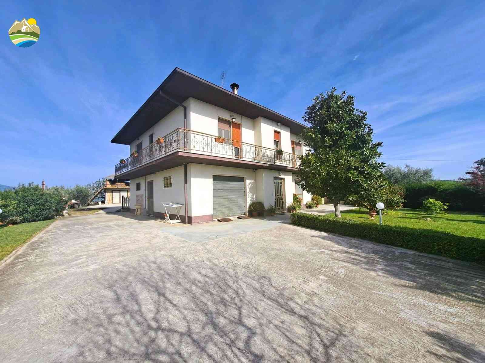 Country Houses Country Houses for sale Bellante (TE), Casa Acero - Bellante - EUR 283.998 740