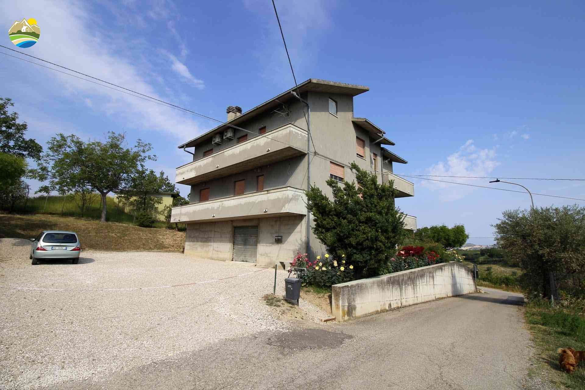 Country Houses Country Houses for sale Castilenti (TE), Casa San Paolo - Castilenti - EUR 270.890 720