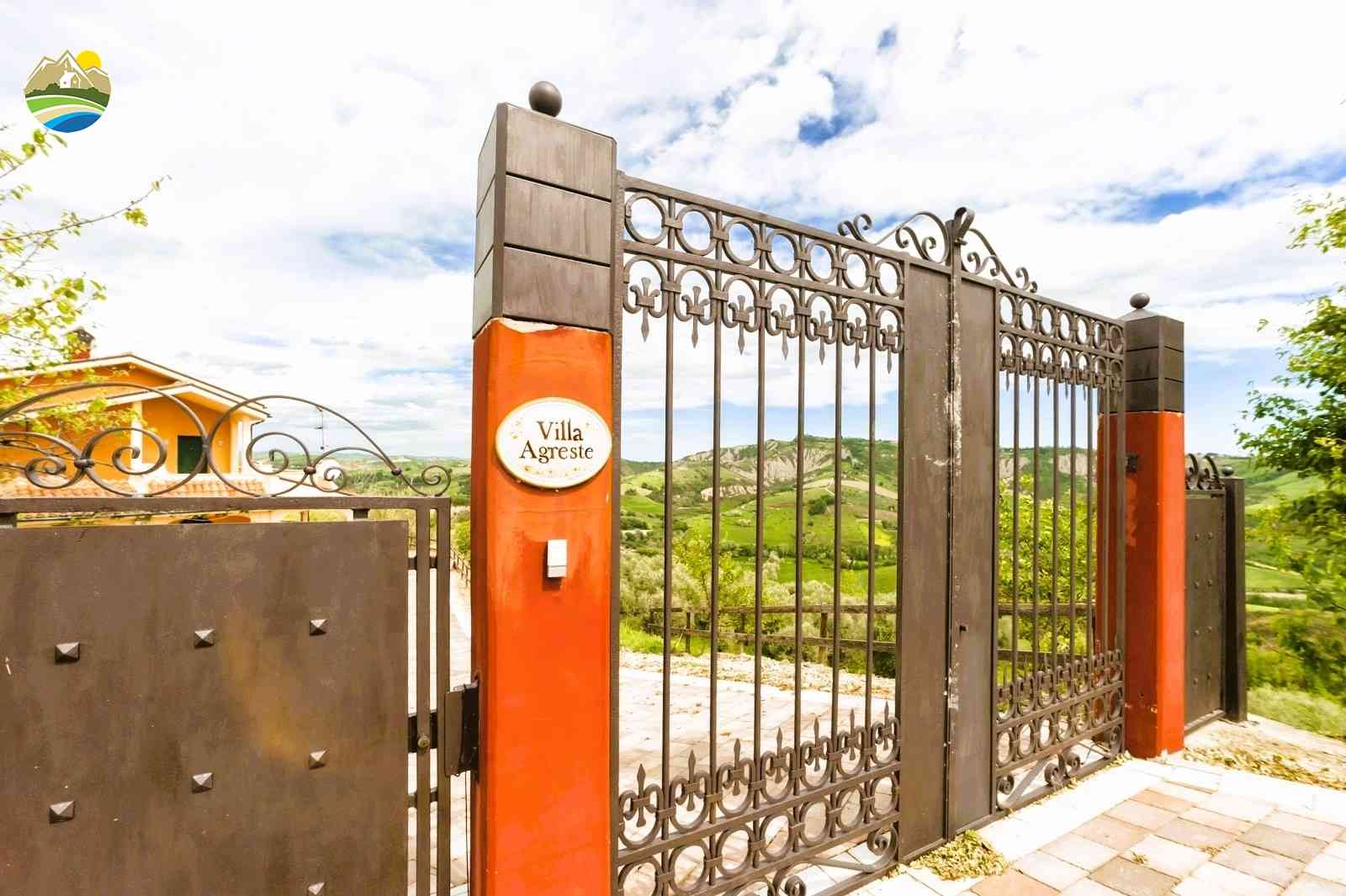 Villa Villa for sale Castilenti (TE), Villa Agreste - Castilenti - EUR 283.998 10
