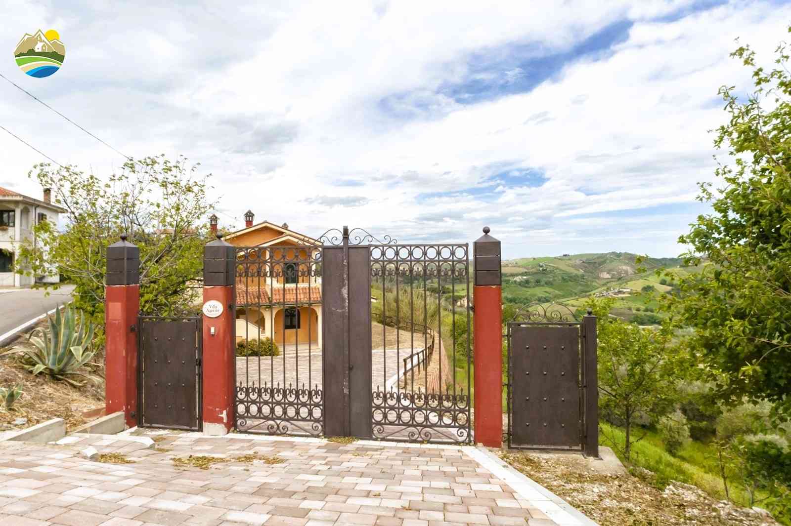 Villa Villa for sale Castilenti (TE), Villa Agreste - Castilenti - EUR 283.998 720
