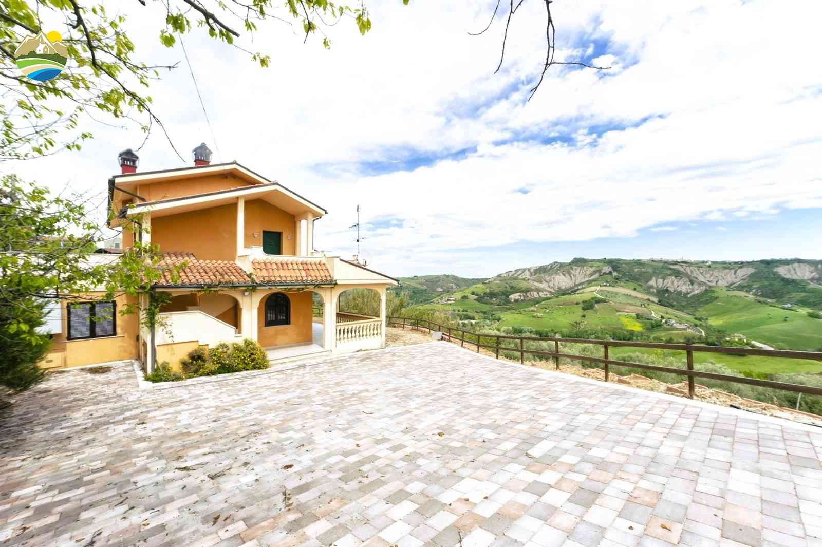 Villa Villa for sale Castilenti (TE), Villa Agreste - Castilenti - EUR 283.998 740