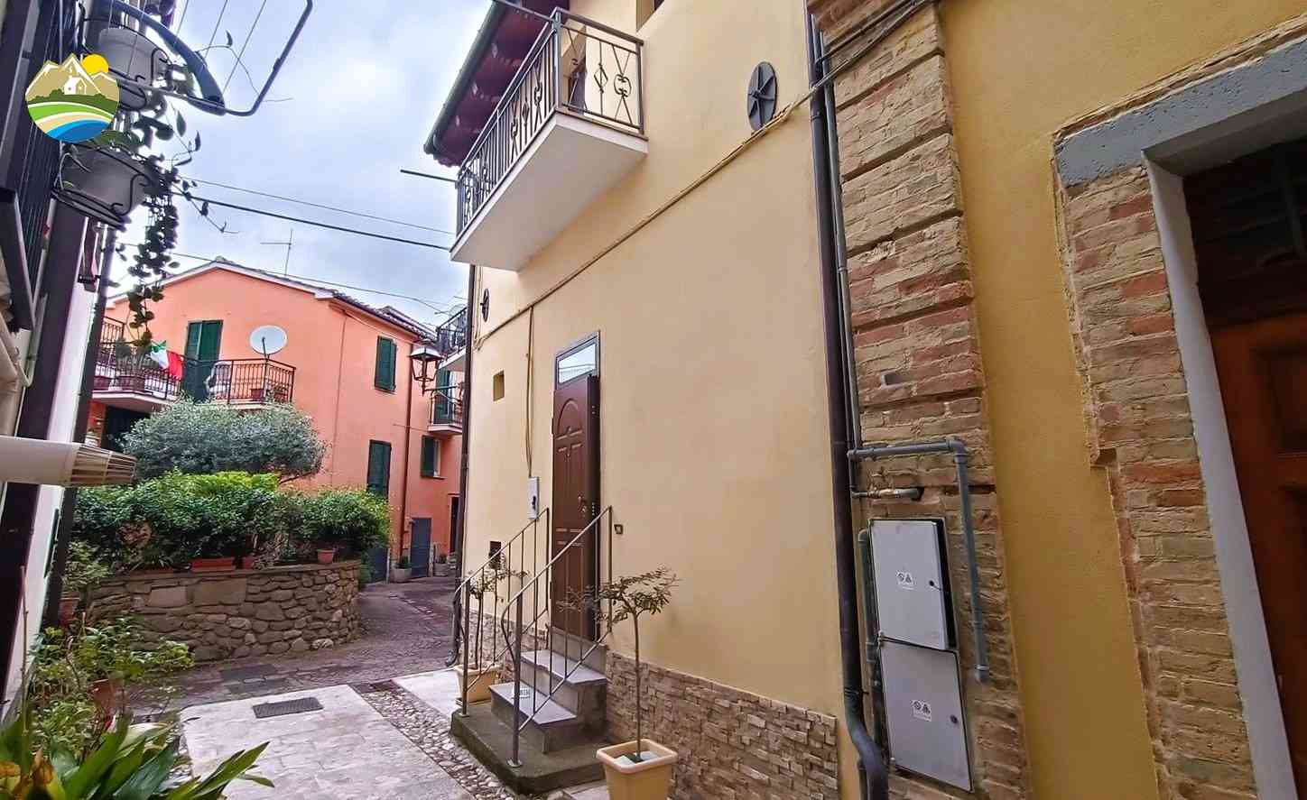 Country Houses Country Houses for sale Bisenti (TE), Casa Italia - Bisenti - EUR 39.323 770